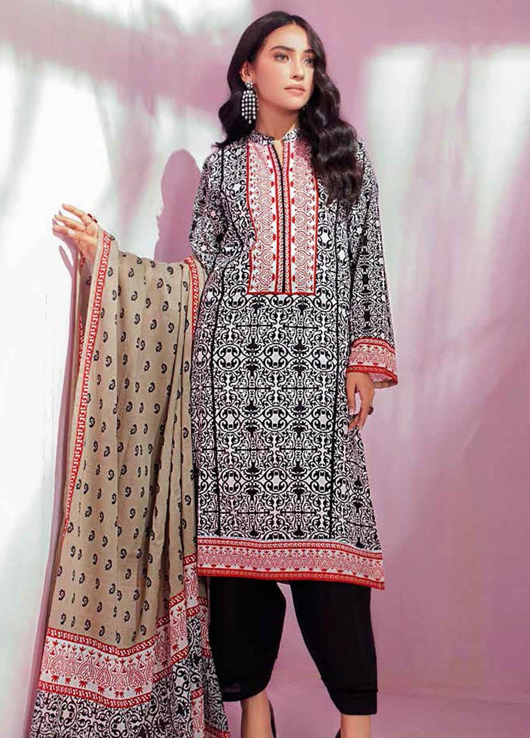 Gul Ahmed Printed Lawn Suits Unstitched 3 Piece GA21BL CL1142A - Summer Collection