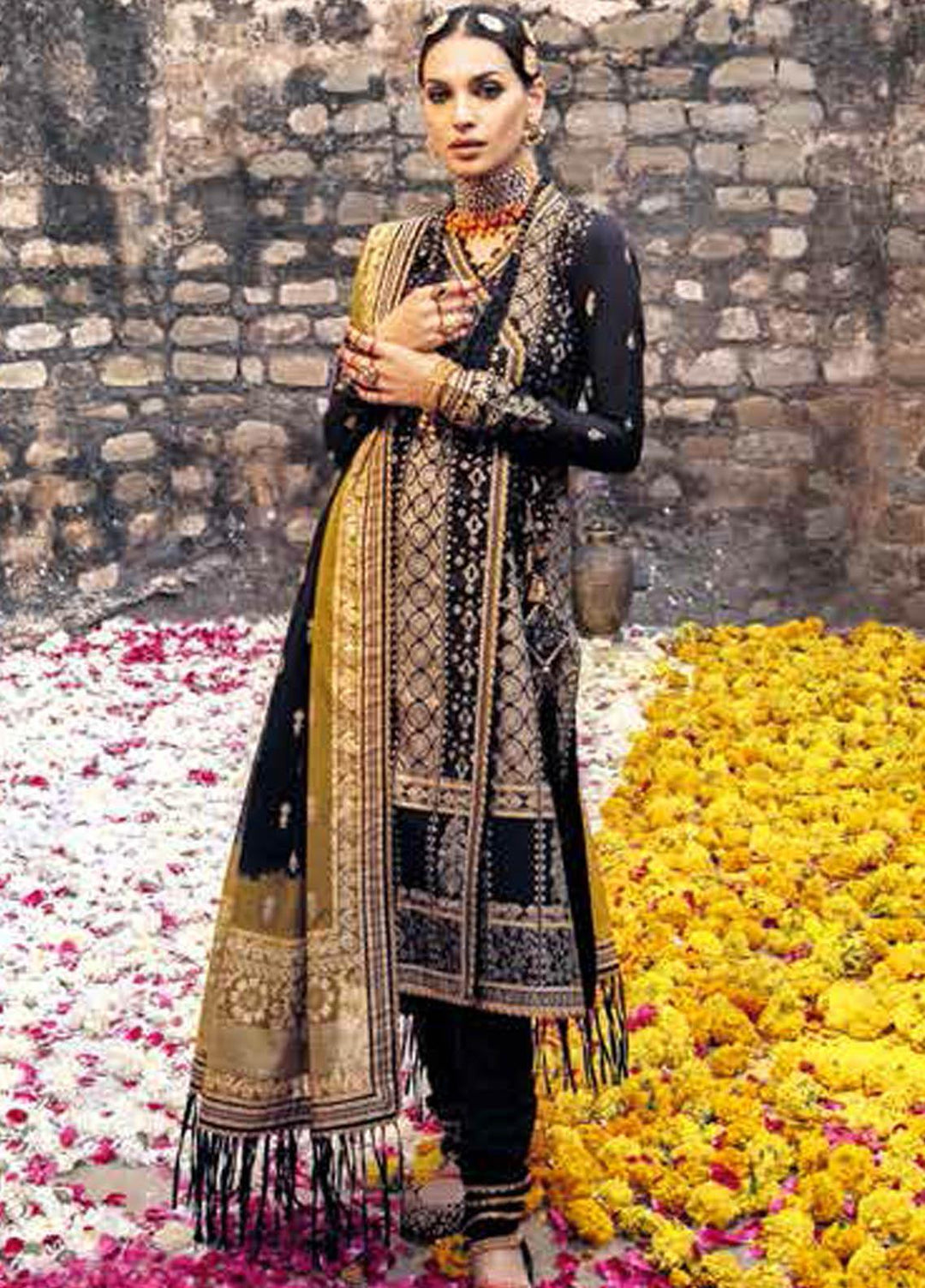 Gul Ahmed Printed Lawn Suits Unstitched 3 Piece GA21BL CL1148A - Summer Collection