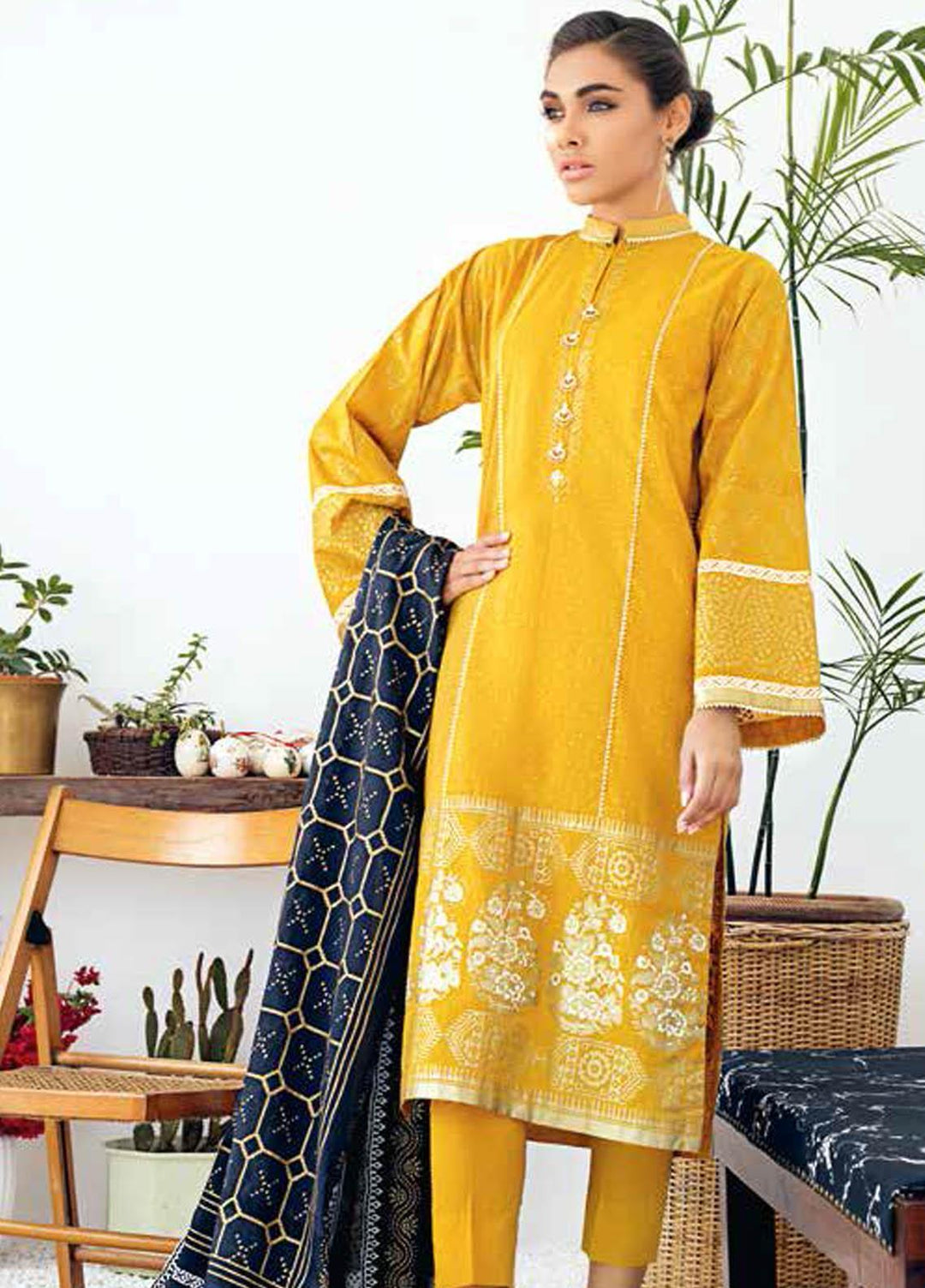 Gul Ahmed Printed Lawn Suits Unstitched 3 Piece GA21BL CL1159 - Summer Collection