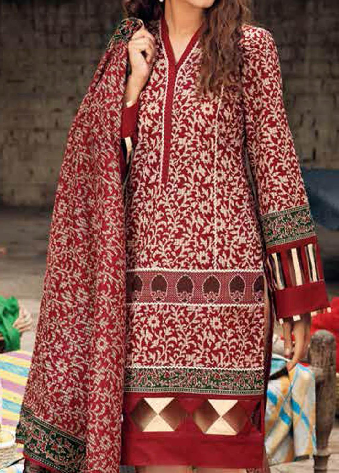 Gul Ahmed Printed Lawn Suits Unstitched 3 Piece GA21BL CL1177A - Summer Collection