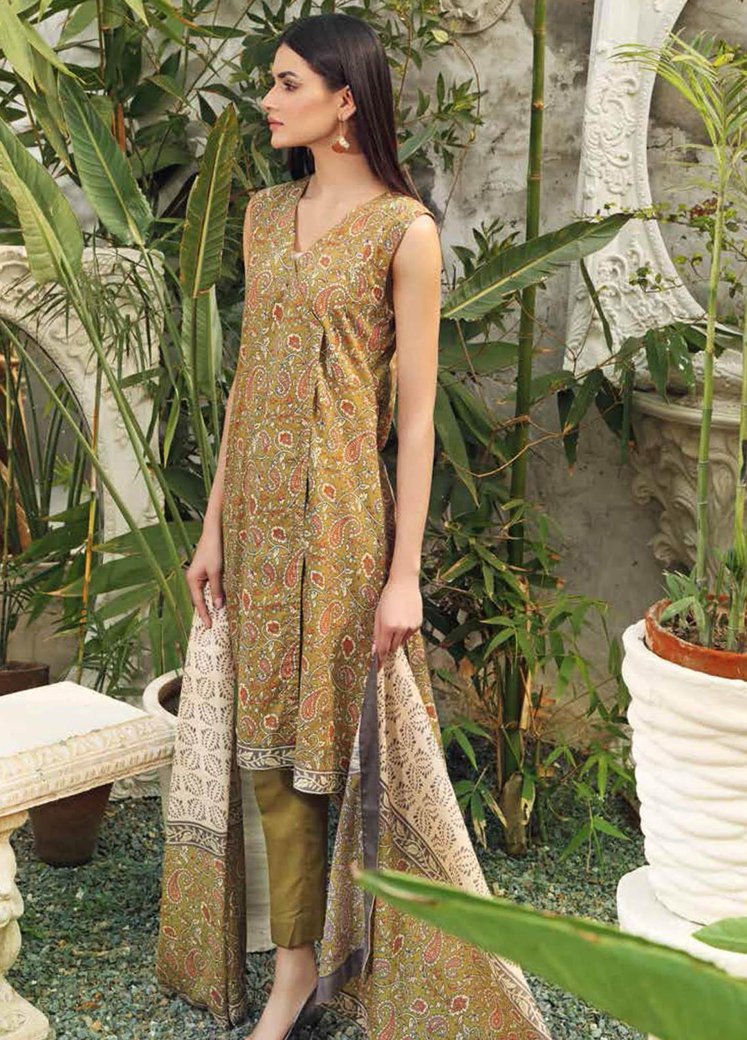 Gul Ahmed Printed Lawn Suits Unstitched 3 Piece GA21BL CL1184A - Summer Collection