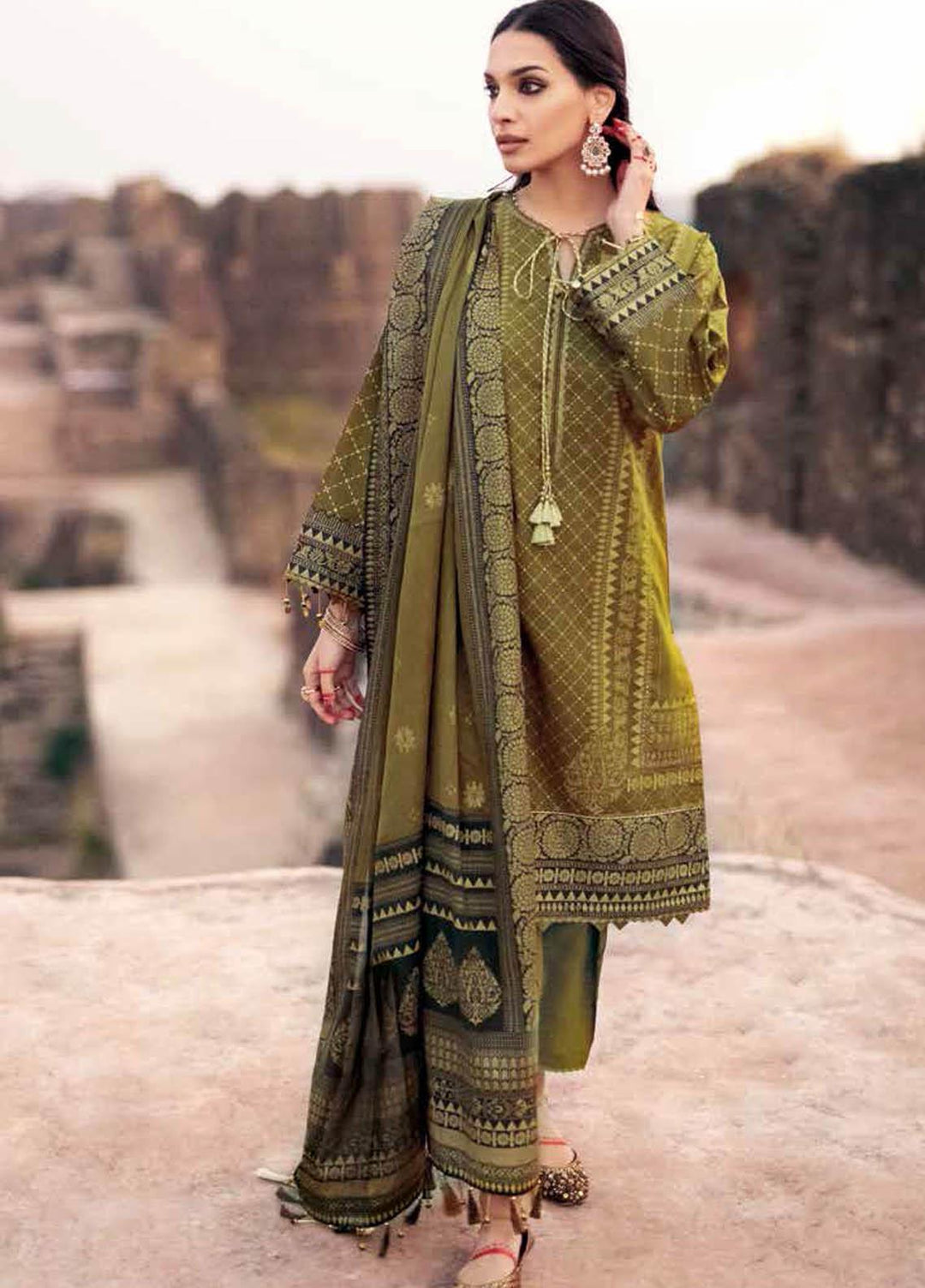 Gul Ahmed Printed Lawn Suits Unstitched 3 Piece GA21BL CL1196B - Summer Collection