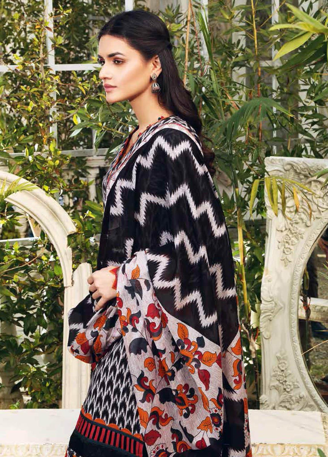 Gul Ahmed Printed Lawn Suits Unstitched 3 Piece GA21BL CL1212A - Summer Collection