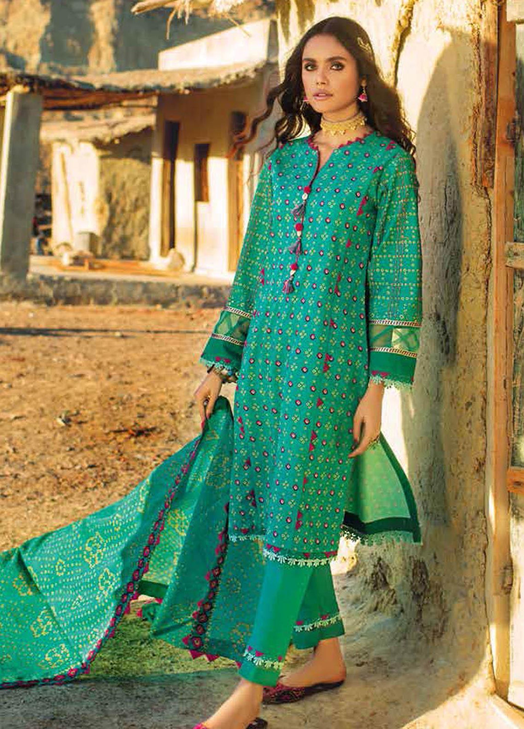 Gul Ahmed Printed Lawn Suits Unstitched 3 Piece GA21BL CL1282B - Summer Collection