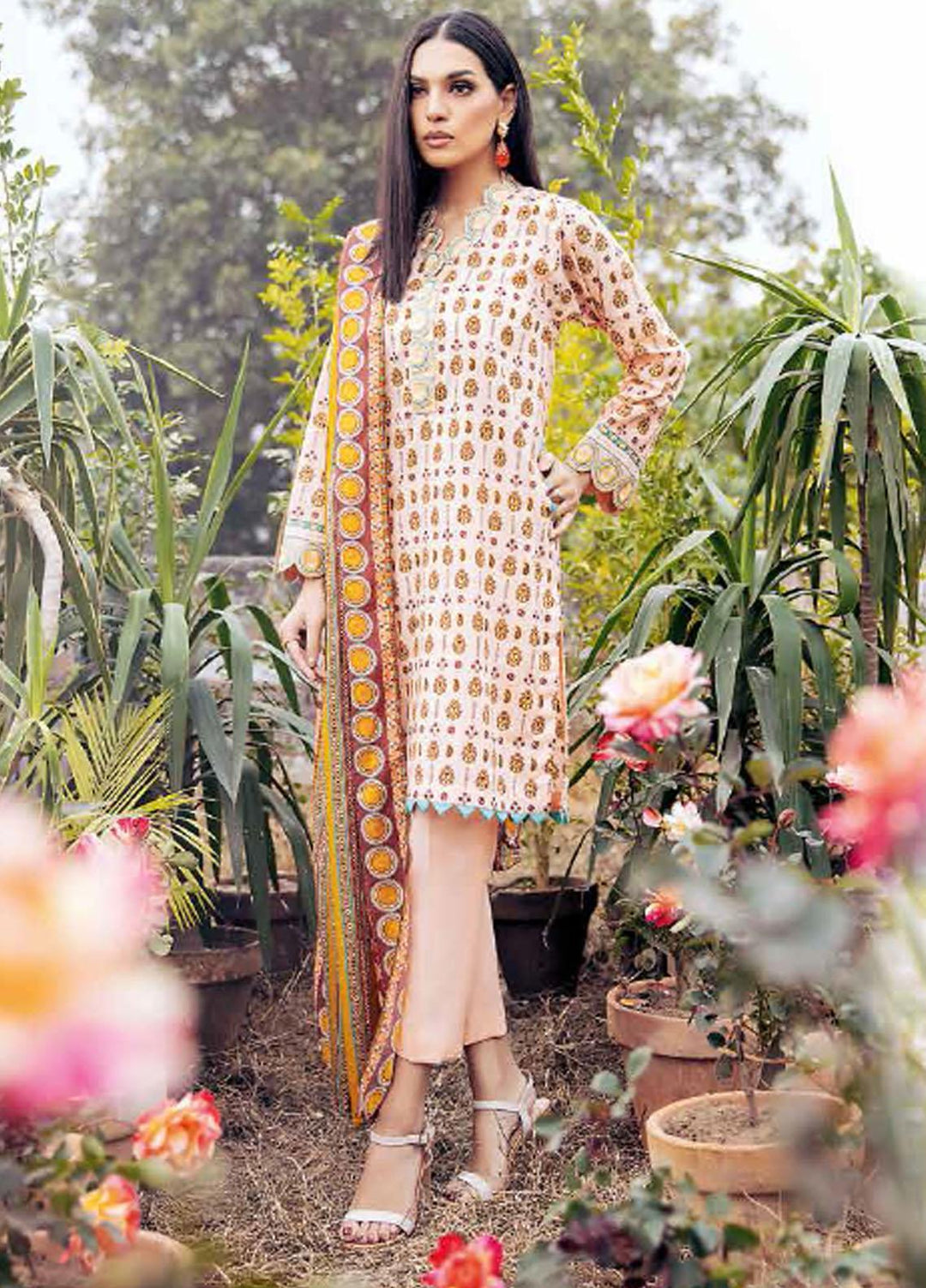 Gul Ahmed Embroidered Lawn Suits Unstitched 3 Piece GA21BL CL909 - Summer Collection