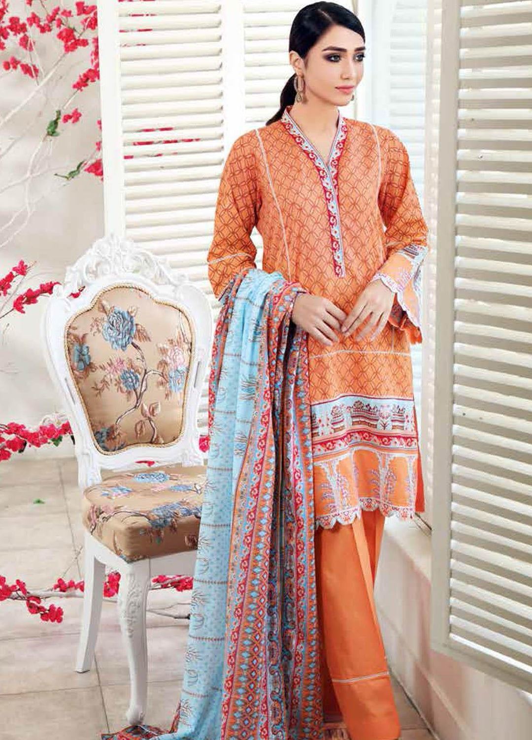 Gul Ahmed Embroidered Lawn Suits Unstitched 3 Piece GA21BL CL945 - Summer Collection