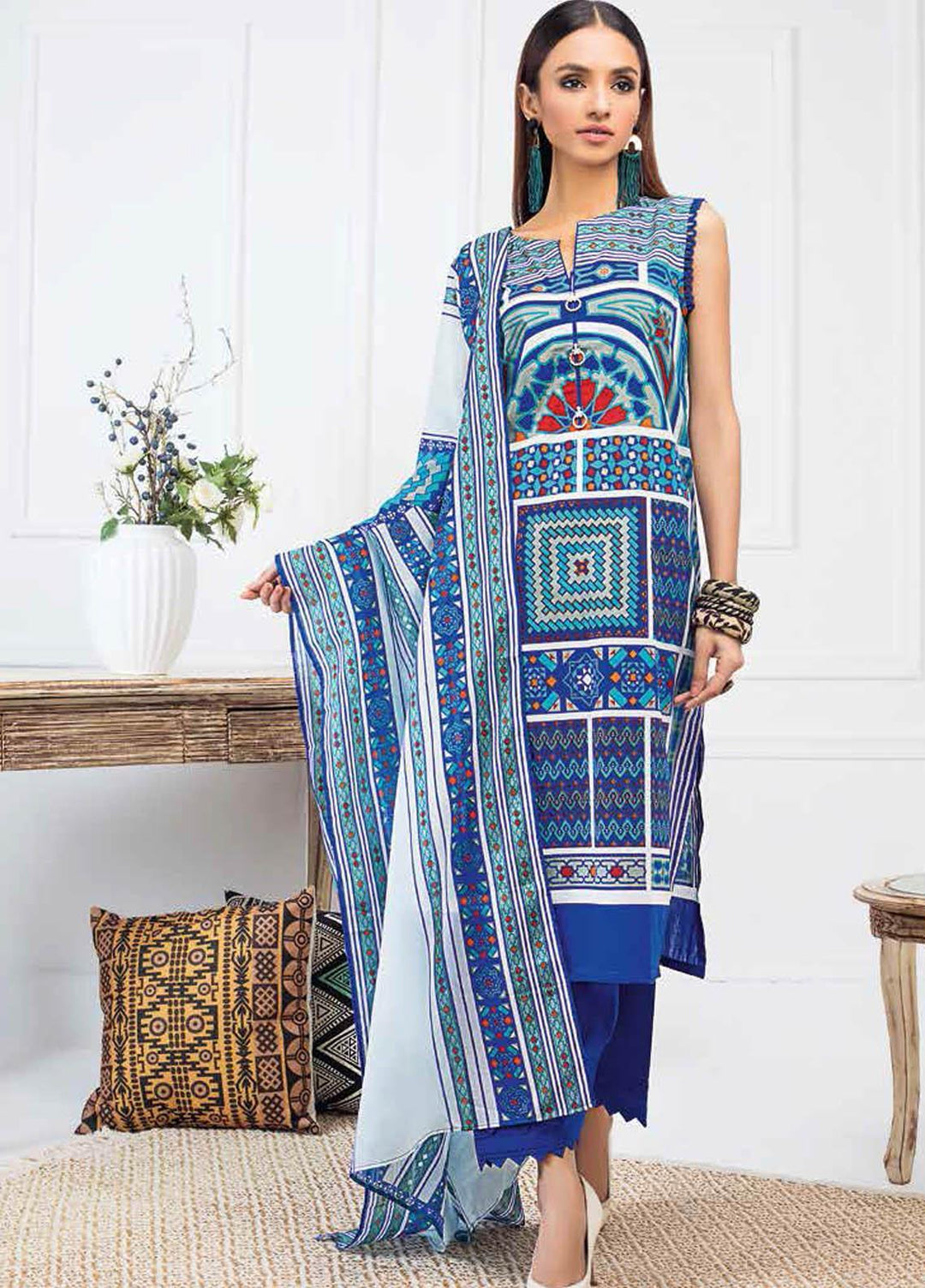Gul Ahmed Printed Lawn Suits Unstitched 3 Piece GA21BL CL983A - Summer Collection