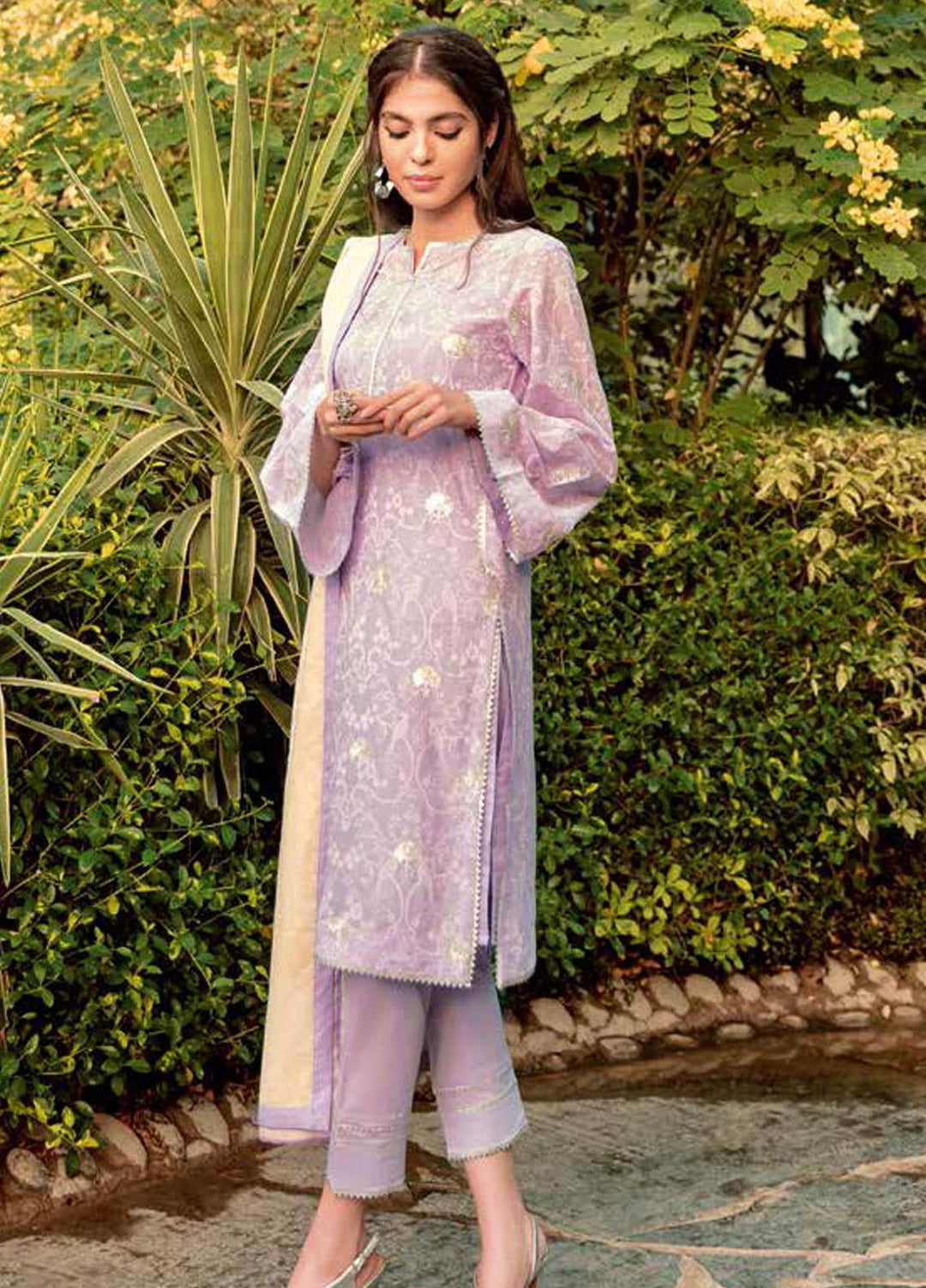 Gul Ahmed Embroidered Lawn Suits Unstitched 3 Piece GA21BL SP20 - Summer Collection