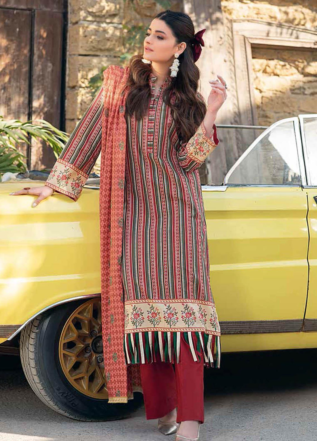 Gul Ahmed Printed Lawn Suits Unstitched 2 Piece GA21BL TL309A - Summer Collection