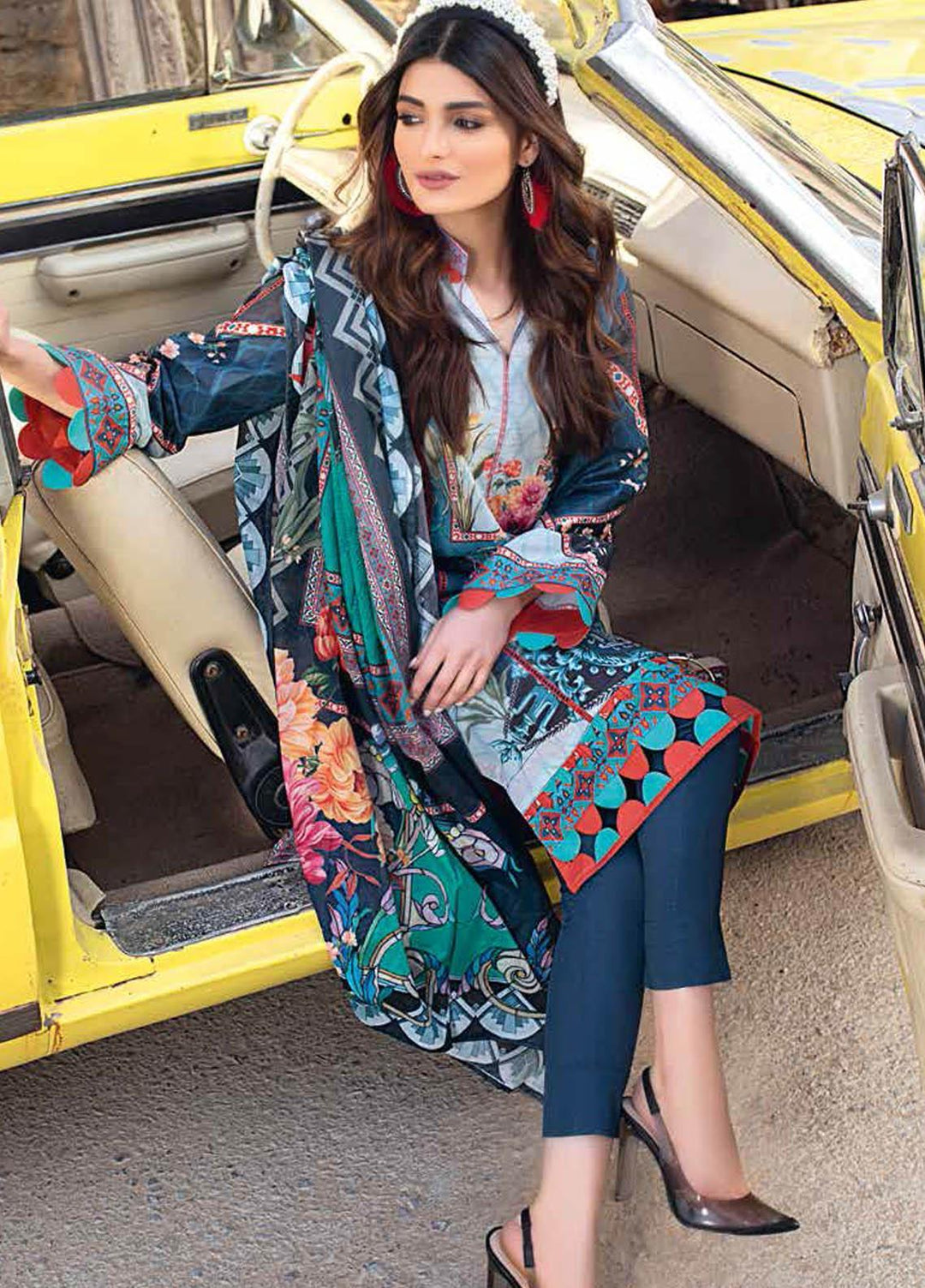 Gul Ahmed Printed Lawn Suits Unstitched 2 Piece GA21BL TL340B - Summer Collection