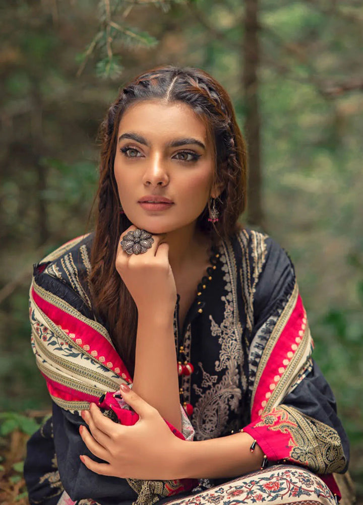 Gul Ahmed Embroidered Light Khaddar Suits Unstitched 3 Piece GA24UW K-42012 L - Winter Collection