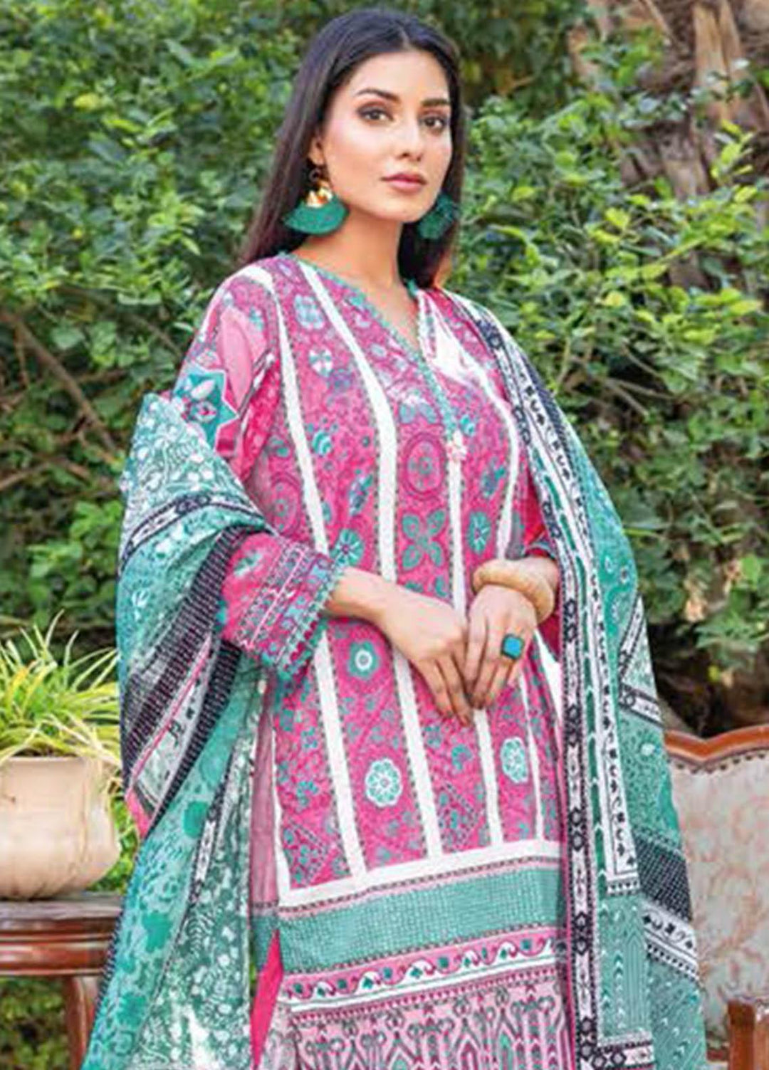 Essential Lawn By Gul Ahmed Printed Lawn Suits Unstitched 3 Piece GA23E CL-32247 - Summer Collection