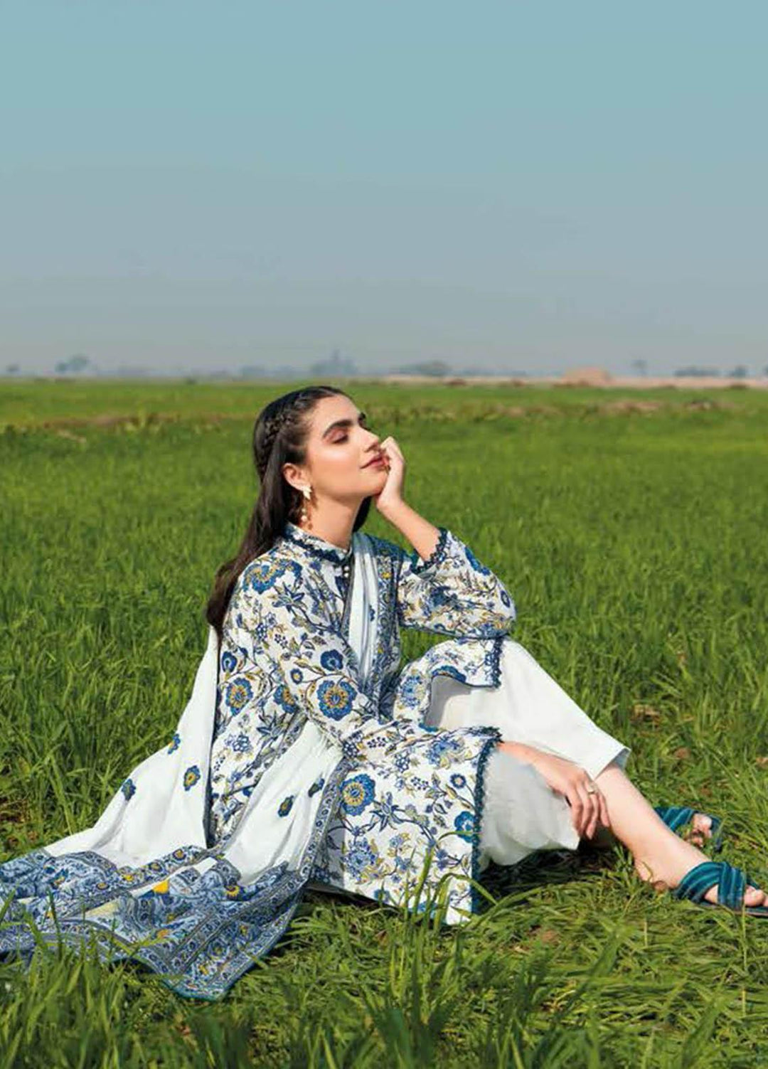 Essential Lawn By Gul Ahmed Printed Lawn Suits Unstitched 3 Piece GA23E CL-32250A - Summer Collection