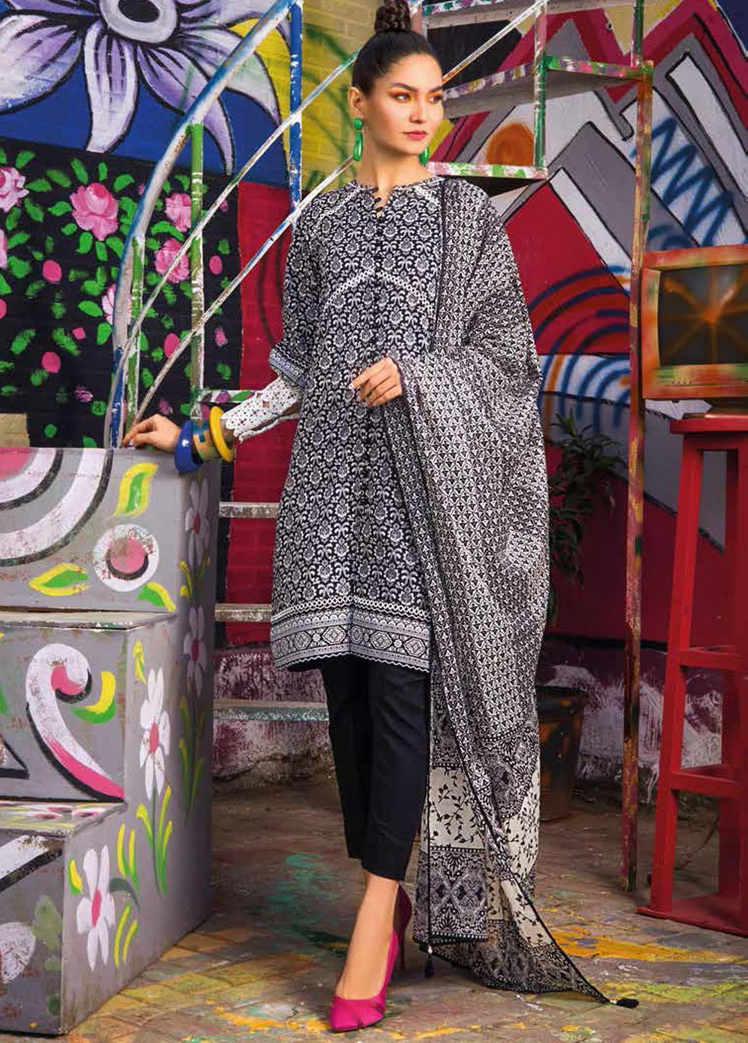 Gul Ahmed Printed Lawn Suits Unstitched 3 Piece GA22SB B-22001 - Summer Collection