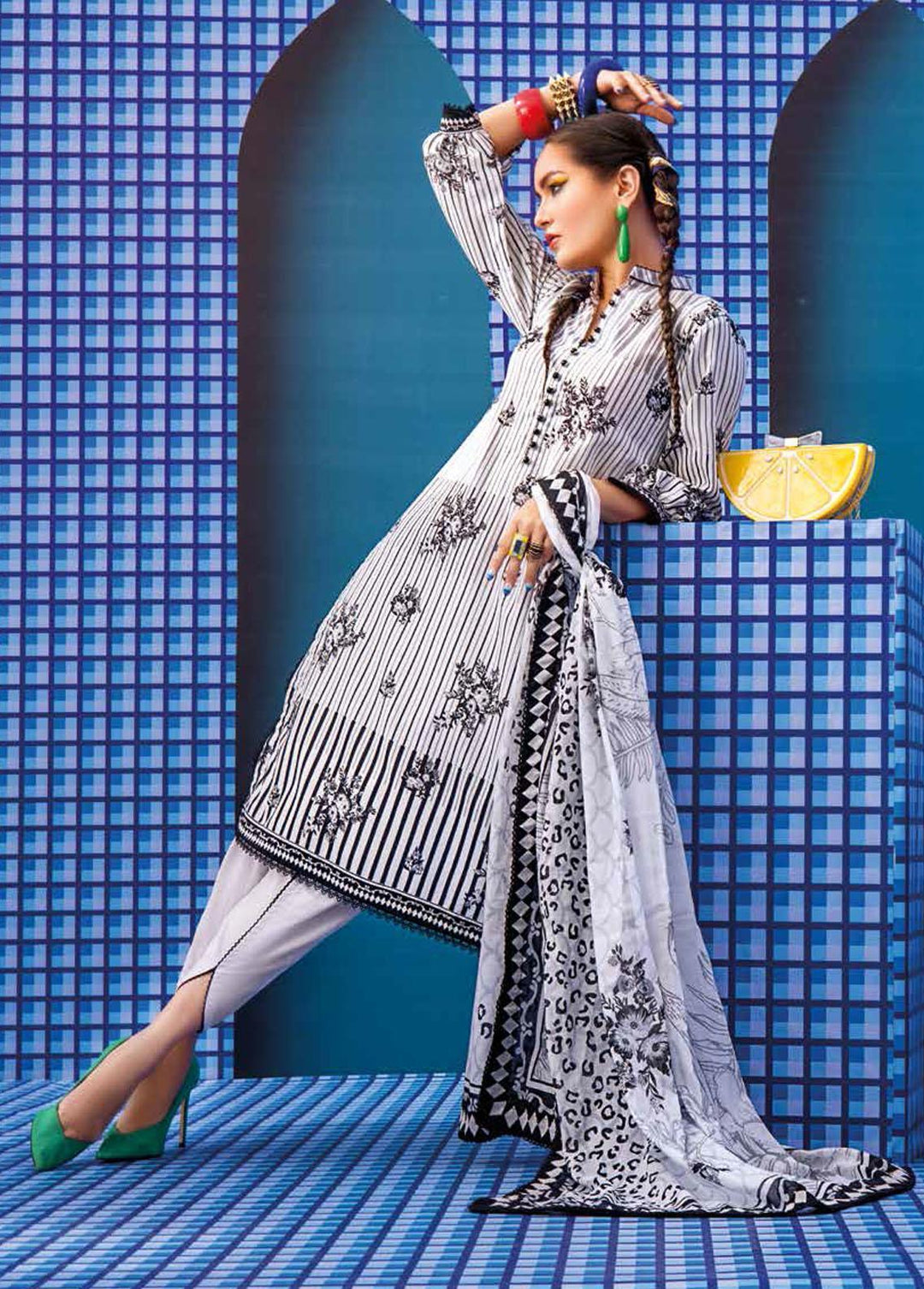 Gul Ahmed Printed Lawn Suits Unstitched 3 Piece GA22SB B-22008 - Summer Collection