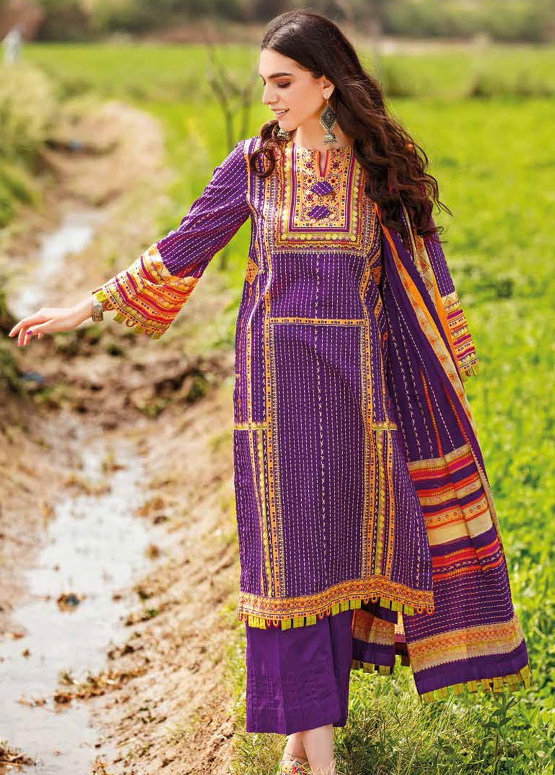 Gul Ahmed Printed Lawn Suits Unstitched 3 Piece GA22SB CL-12009 A - Summer Collection