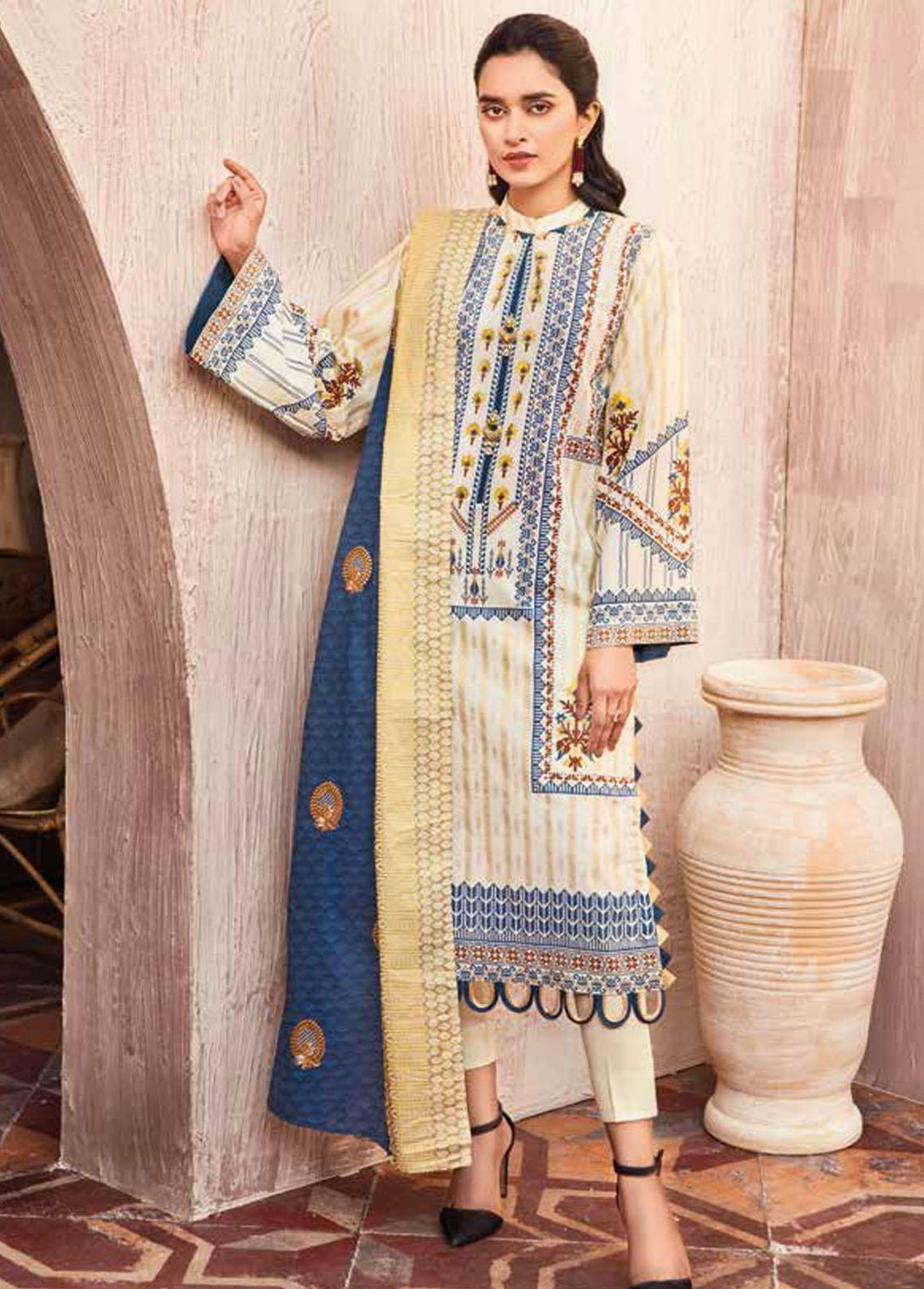 Gul Ahmed Embroidered Lawn Suits Unstitched 3 Piece GA22SB CL-1259 - Summer Collection