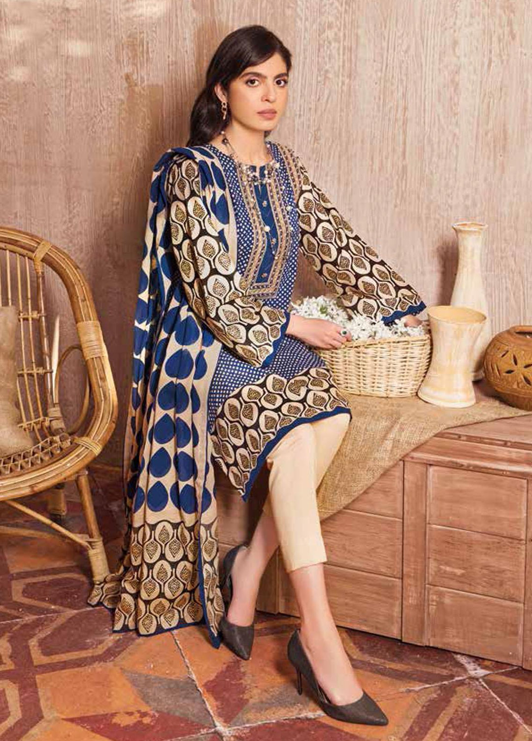 Gul Ahmed Embroidered Lawn Suits Unstitched 3 Piece GA22SB CL-1296 - Summer Collection