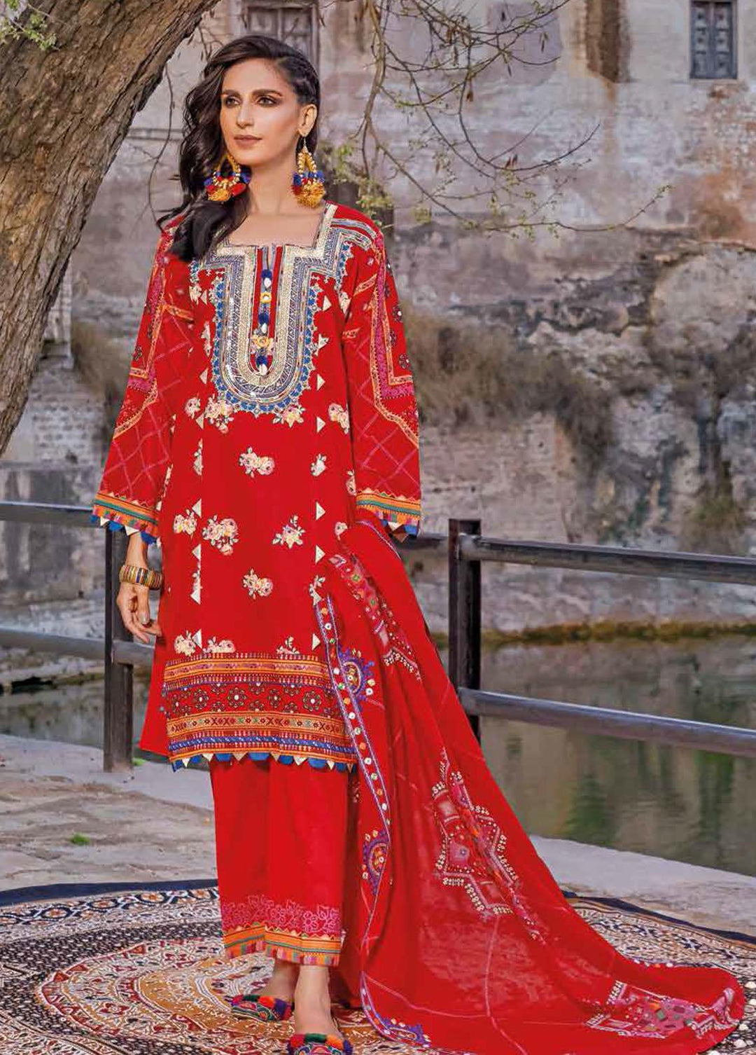 Gul Ahmed Embroidered Lawn Suits Unstitched 3 Piece GA22SB CL-1308 - Summer Collection