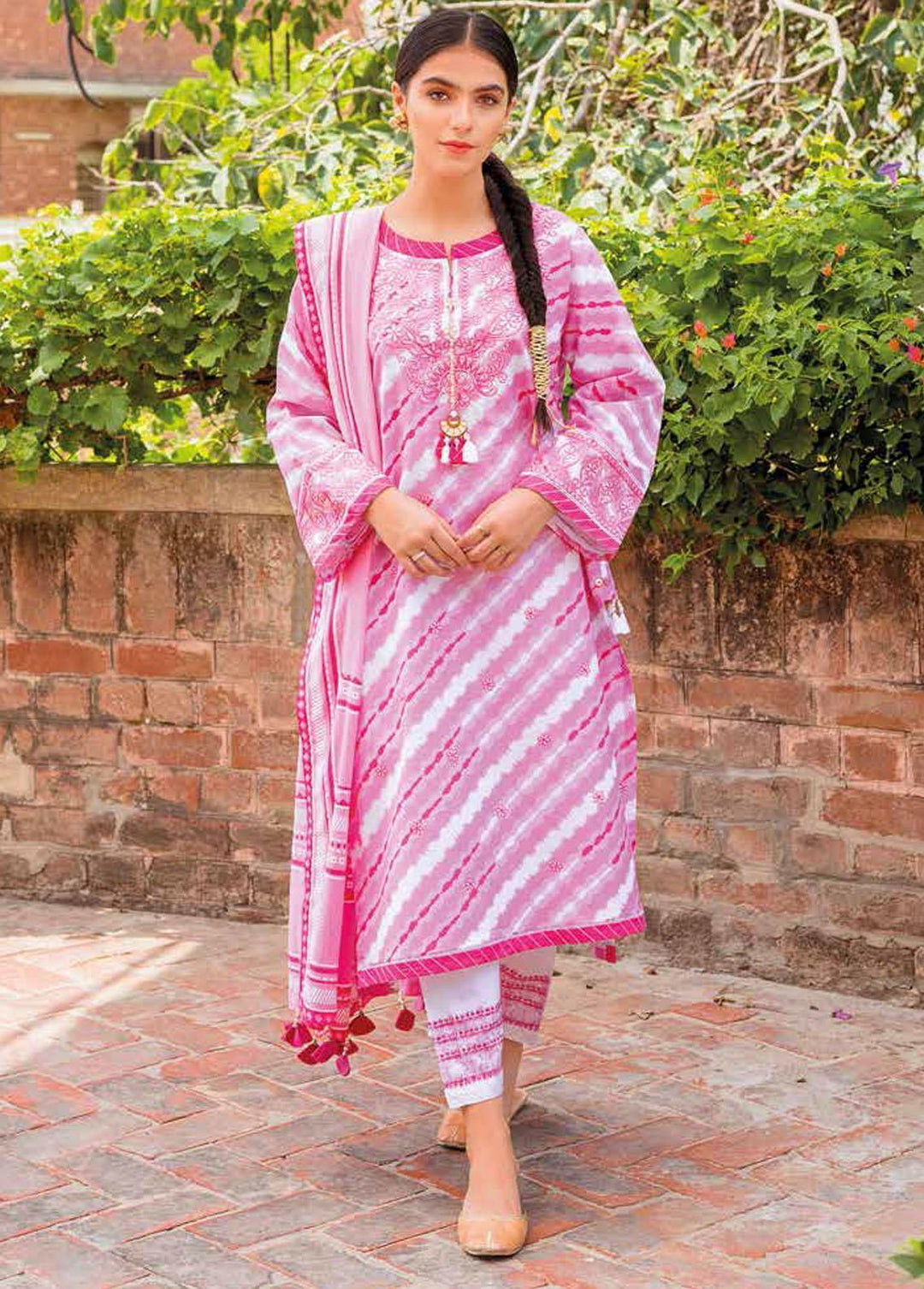Gul Ahmed Embroidered Lawn Suits Unstitched 3 Piece GA22SB CL-1335 - Summer Collection