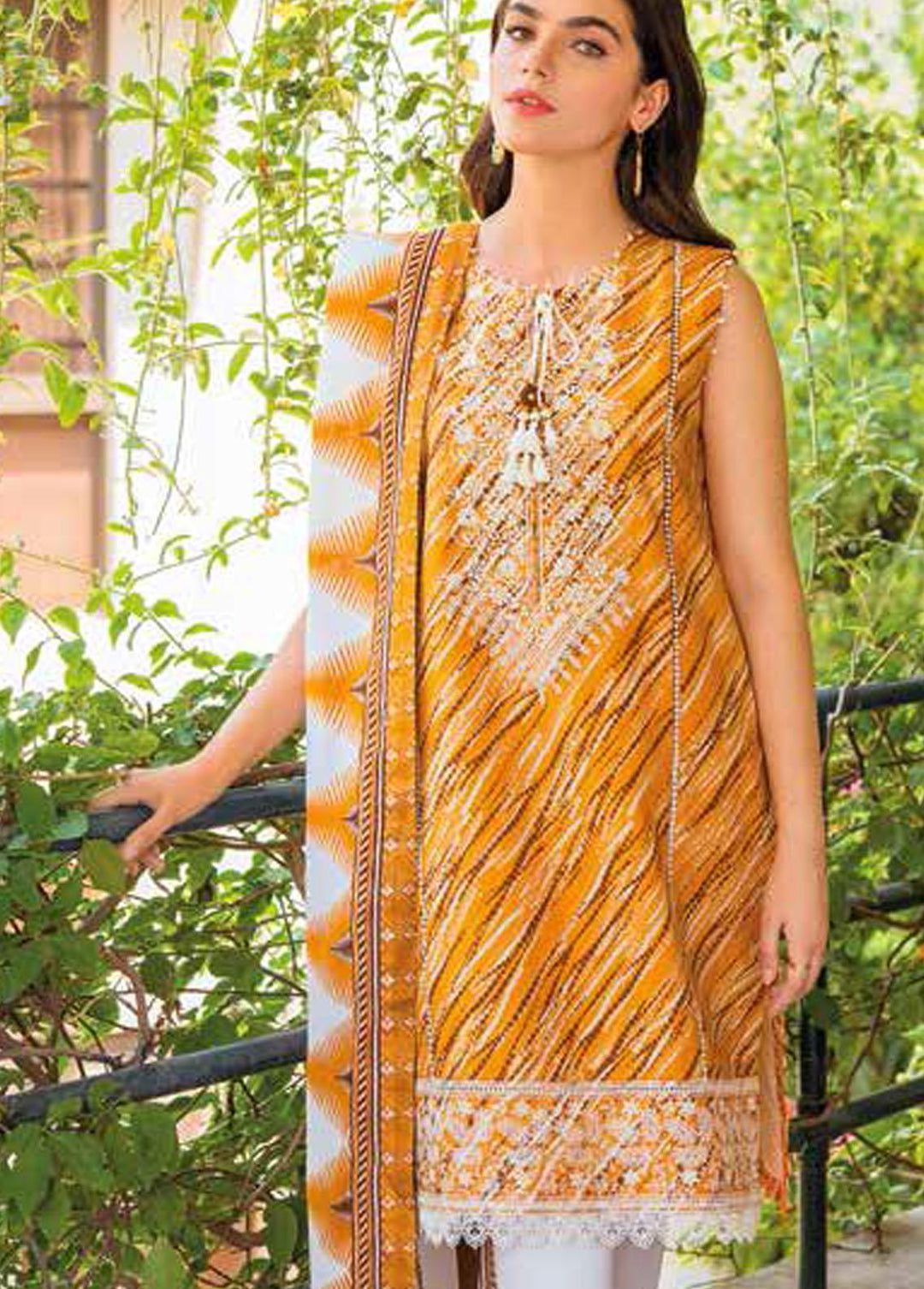 Gul Ahmed Embroidered Lawn Suits Unstitched 3 Piece GA22SB CL-1337 - Summer Collection