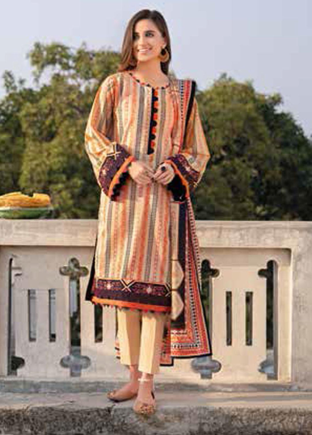 Gul Ahmed Printed Lawn Suits Unstitched 3 Piece GA22SB CL-22028 B - Summer Collection