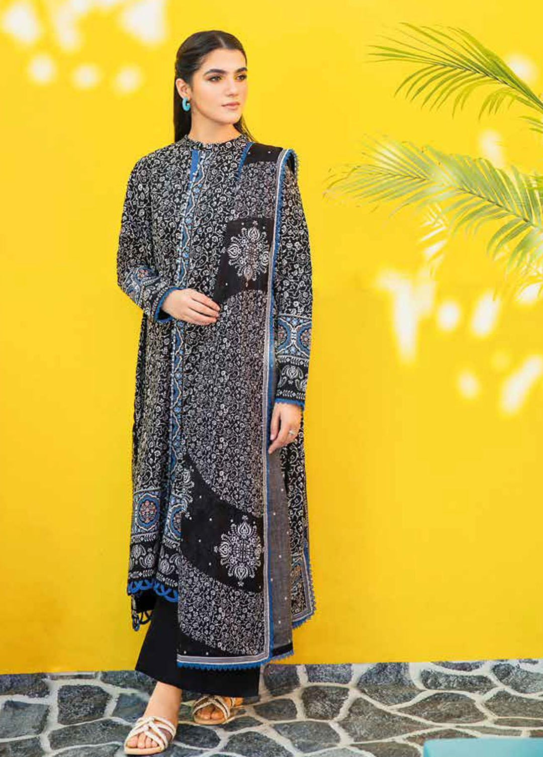 Gul Ahmed Embroidered Lawn Suits Unstitched 3 Piece GA22SB CL-22154 B - Summer Collection