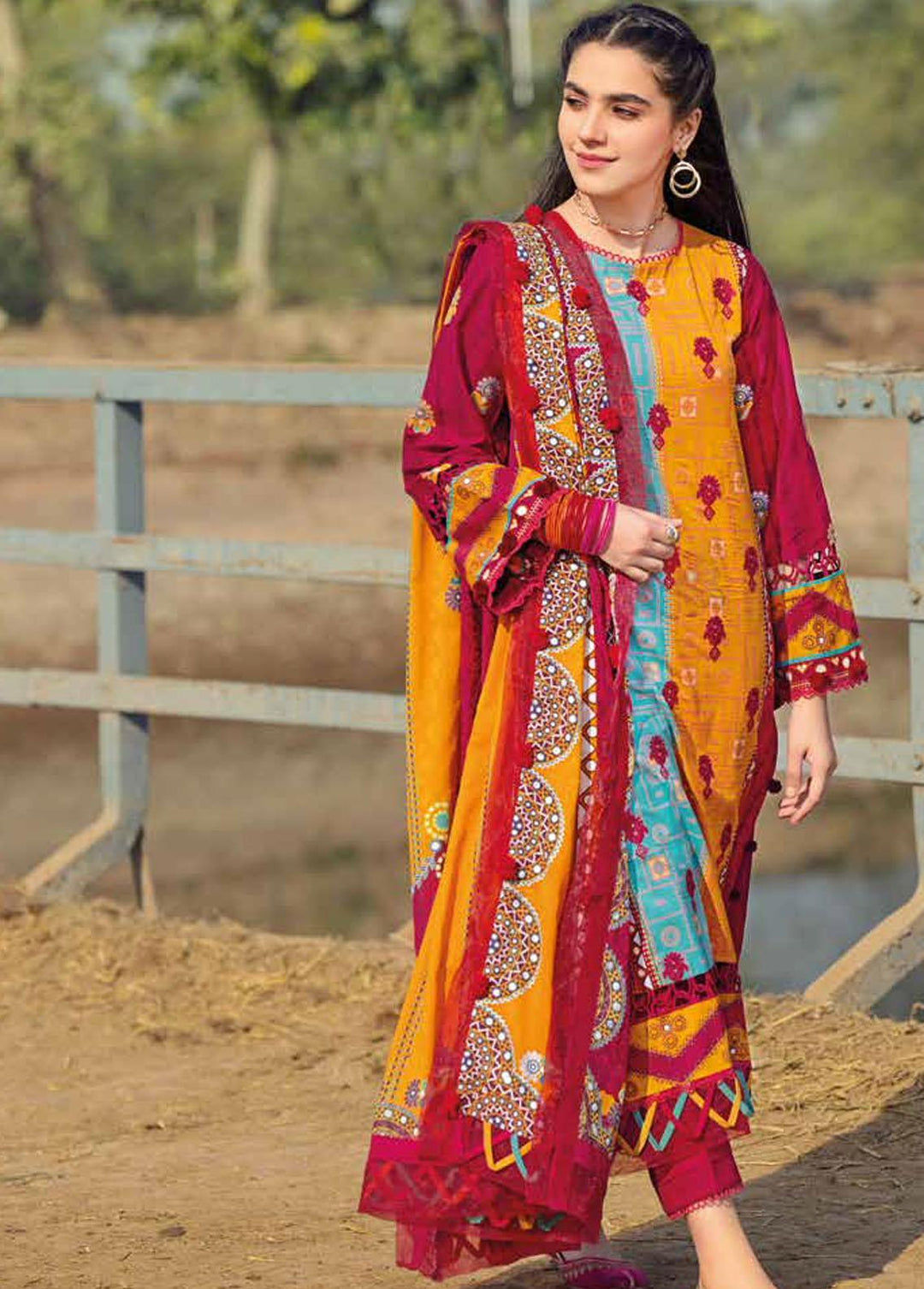 Gul Ahmed Embroidered Lawn Suits Unstitched 3 Piece GA22SB CL-22164 - Summer Collection