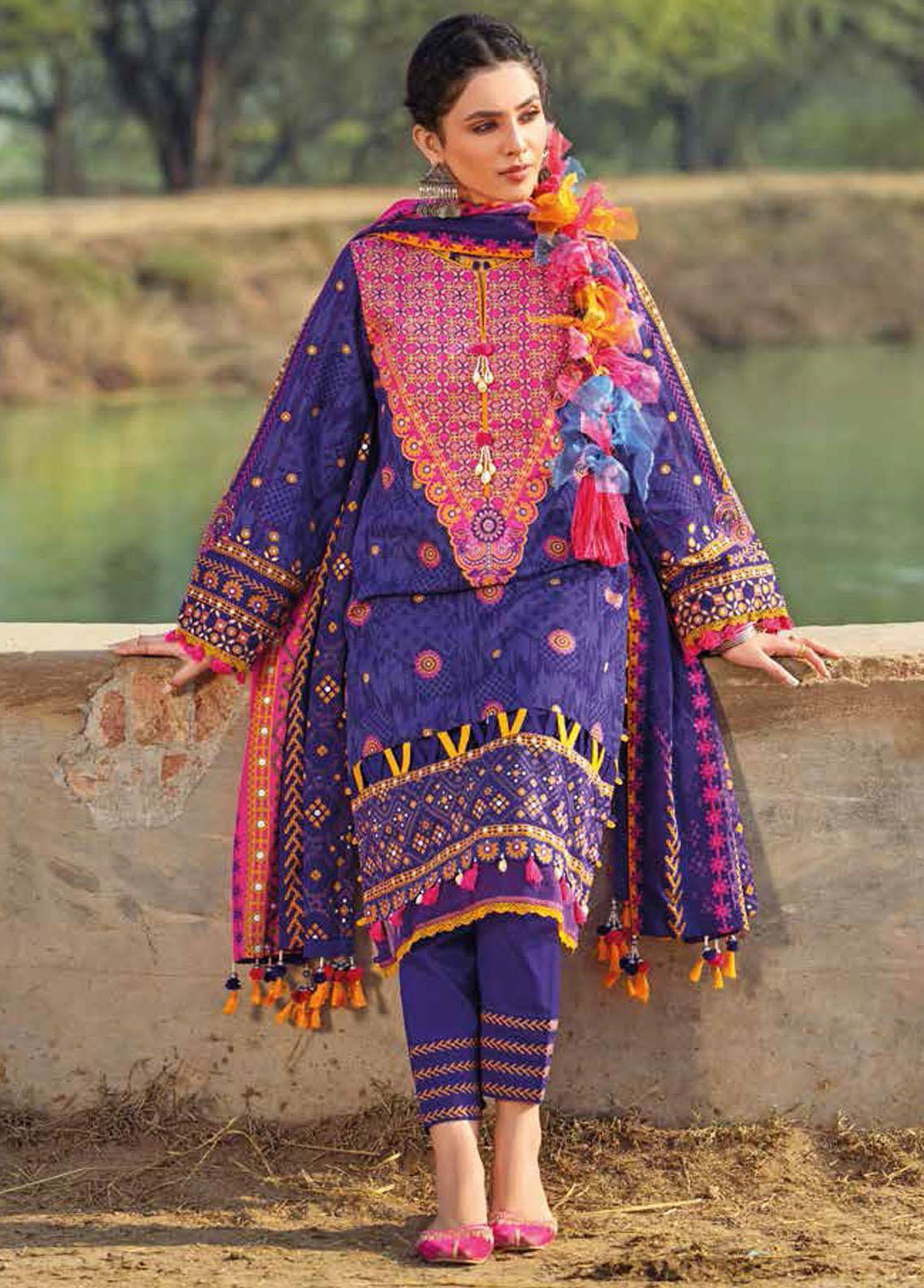 Gul Ahmed Embroidered Lawn Suits Unstitched 3 Piece GA22SB CL-22165 - Summer Collection