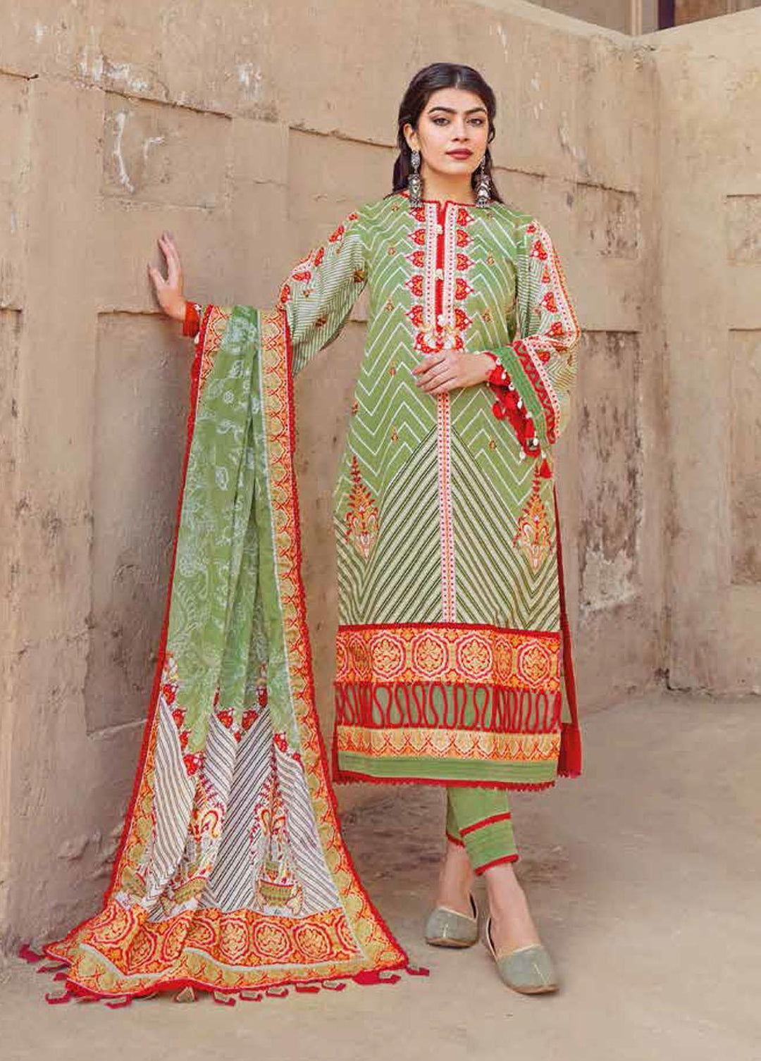 Gul Ahmed Printed Lawn Suits Unstitched 3 Piece GA22SB CL-22170 - Summer Collection