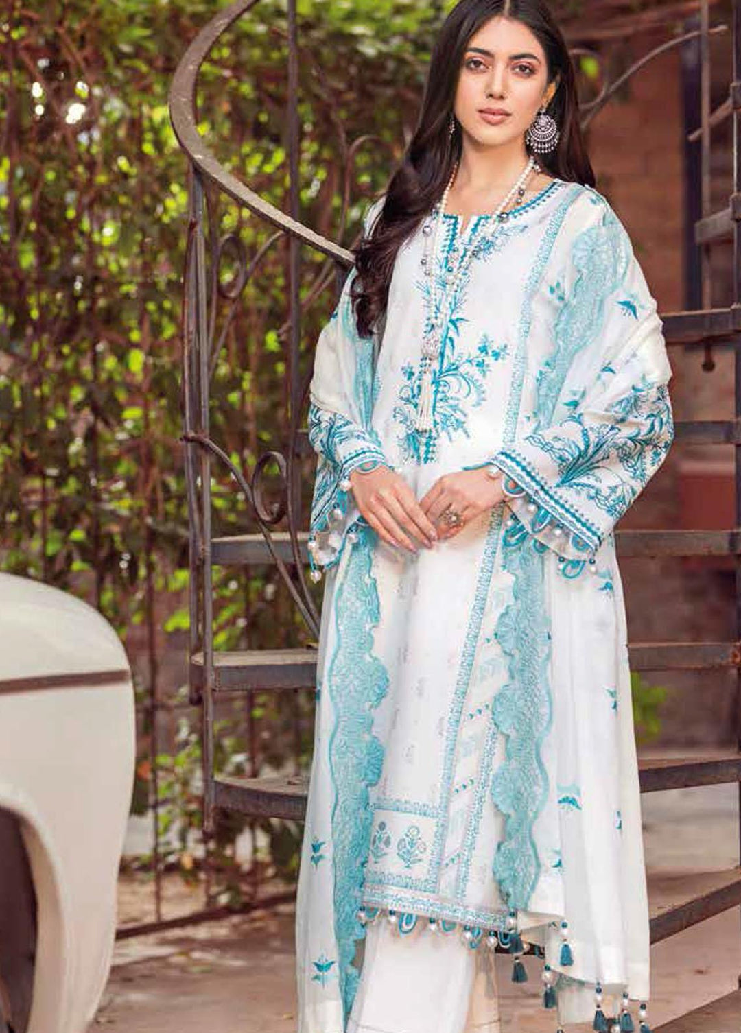 Gul Ahmed Embroidered Lawn Suits Unstitched 3 Piece GA22SB DN-22018 - Summer Collection