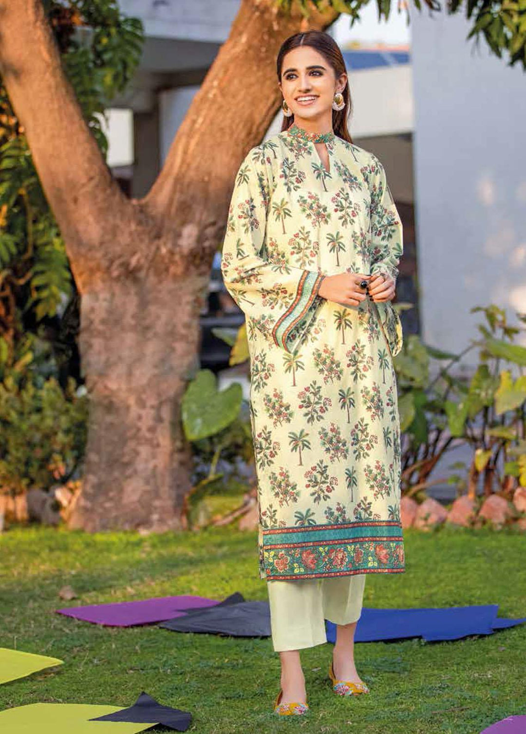 Gul Ahmed Printed Lawn Suits Unstitched 2 Piece GA22SB TL-12003 B - Summer Collection