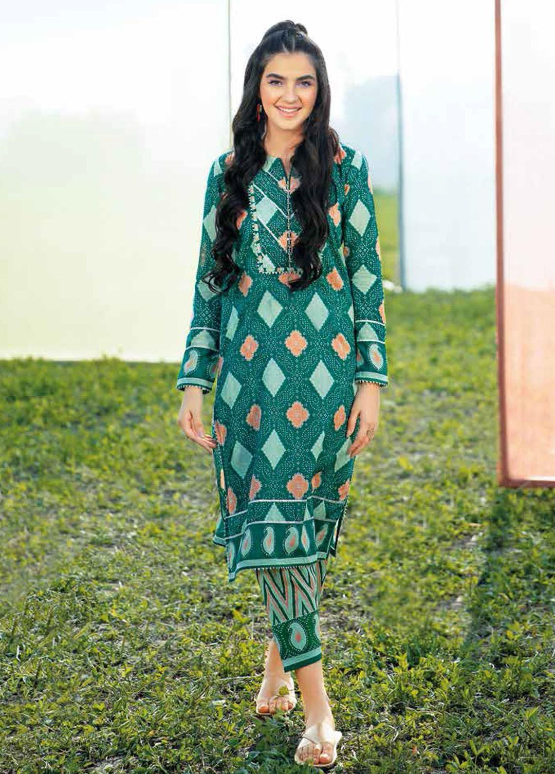 Gul Ahmed Printed Lawn Suits Unstitched 2 Piece GA22SB TL-22009 B - Summer Collection