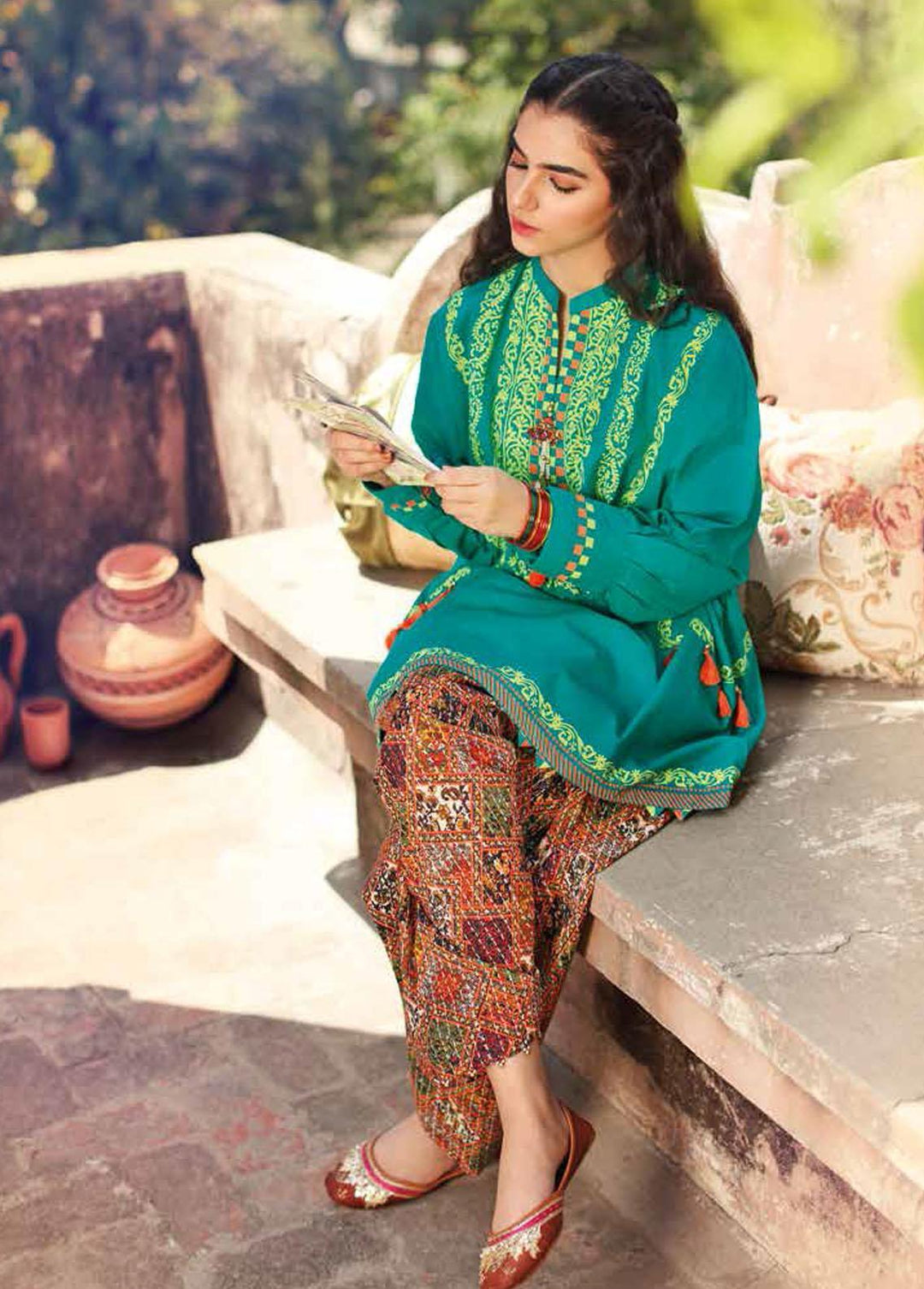 Gul Ahmed Printed Lawn Suits Unstitched 2 Piece GA22SB TL-376 - Summer Collection