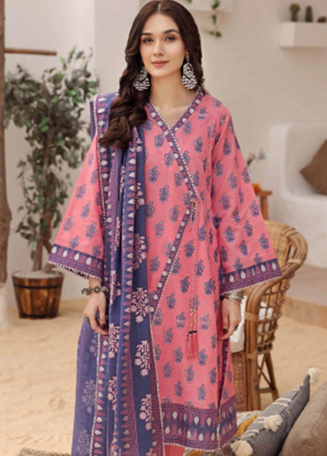 Gul Ahmed Printed Lawn Suits Unstitched 3 Piece GA23F CL-32417 - Festive Collection