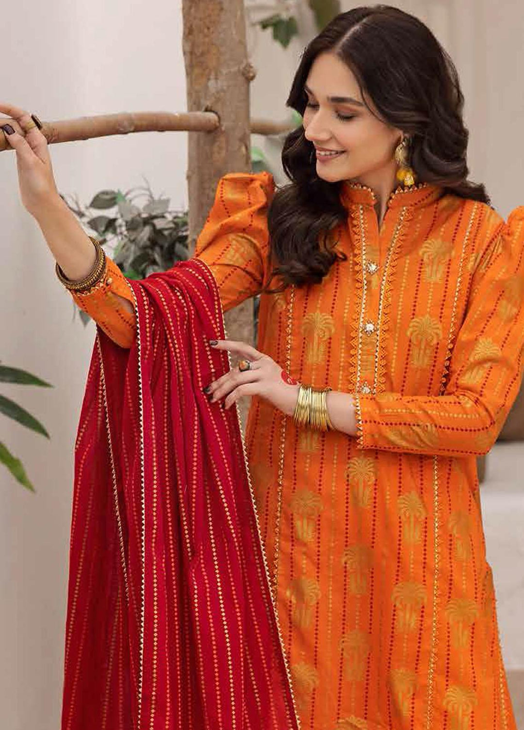Gul Ahmed Printed Lawn Suits Unstitched 3 Piece GA23F CL-32422 - Festive Collection