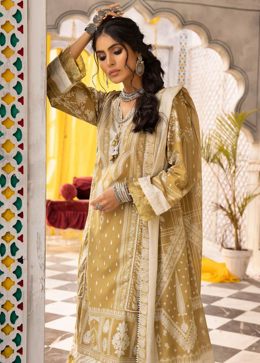 Gul Ahmed Printed Lawn Suits Unstitched 3 Piece GA23F CL-32538A - Festive Collection