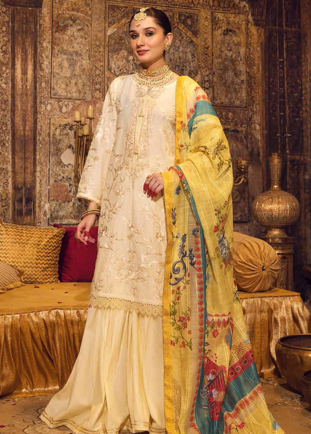Gul Ahmed Embroidered Lawn Suits Unstitched 3 Piece GA23F FE-32043 - Festive Collection