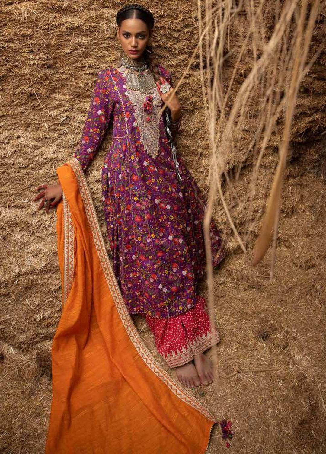 Gul Ahmed Embroidered Lawn Suits Unstitched 3 Piece GA23F FE-32098 - Festive Collection