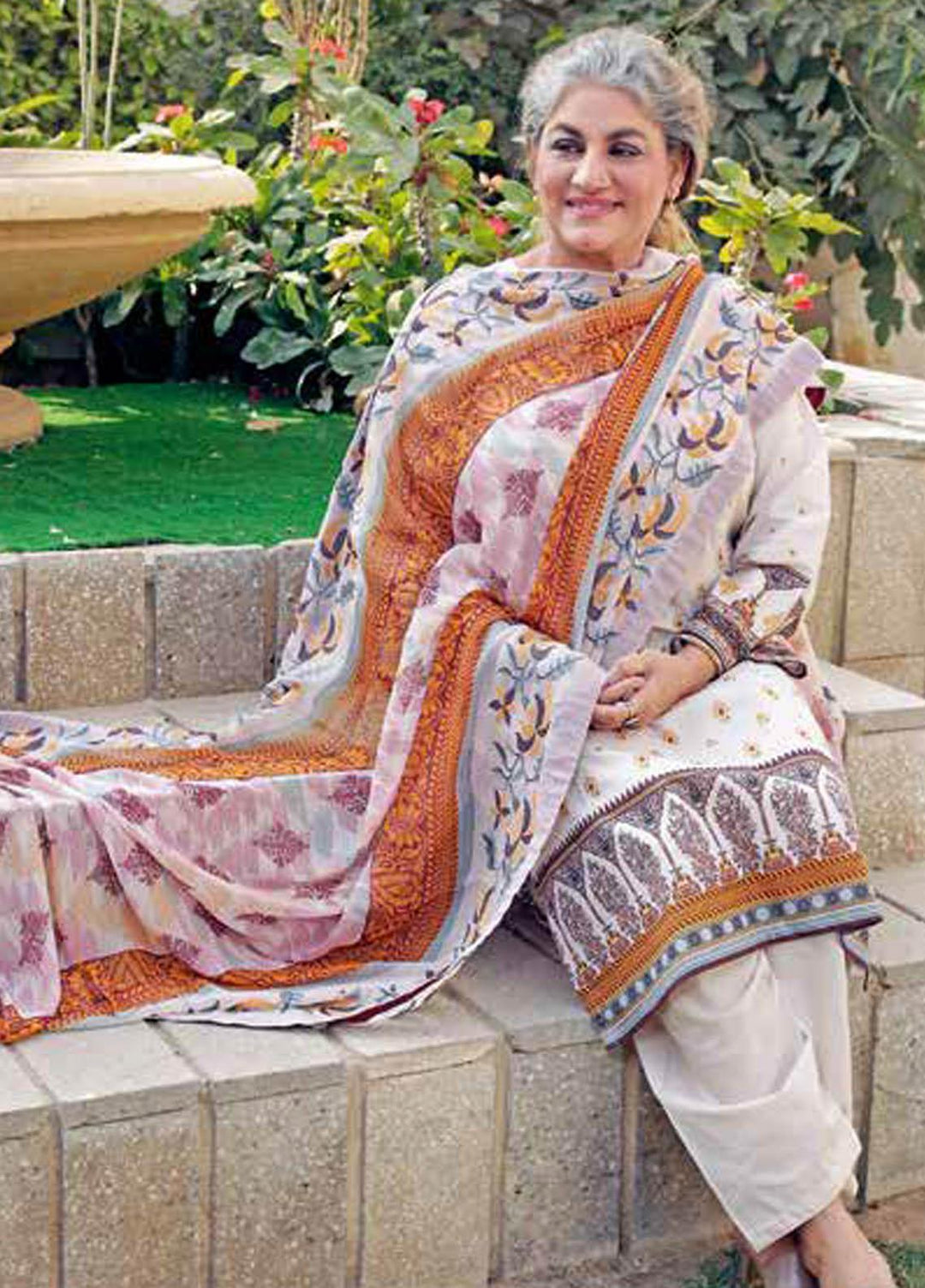 Gul Ahmed Embroidered Lawn Suits Unstitched 3 Piece GA21M BM-185 - Summer Collection