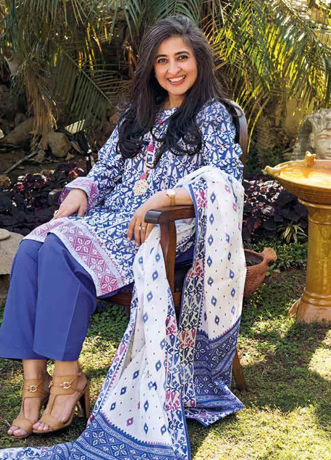 Gul Ahmed Printed Lawn Suits Unstitched 3 Piece GA21M CL-1089 B - Summer Collection