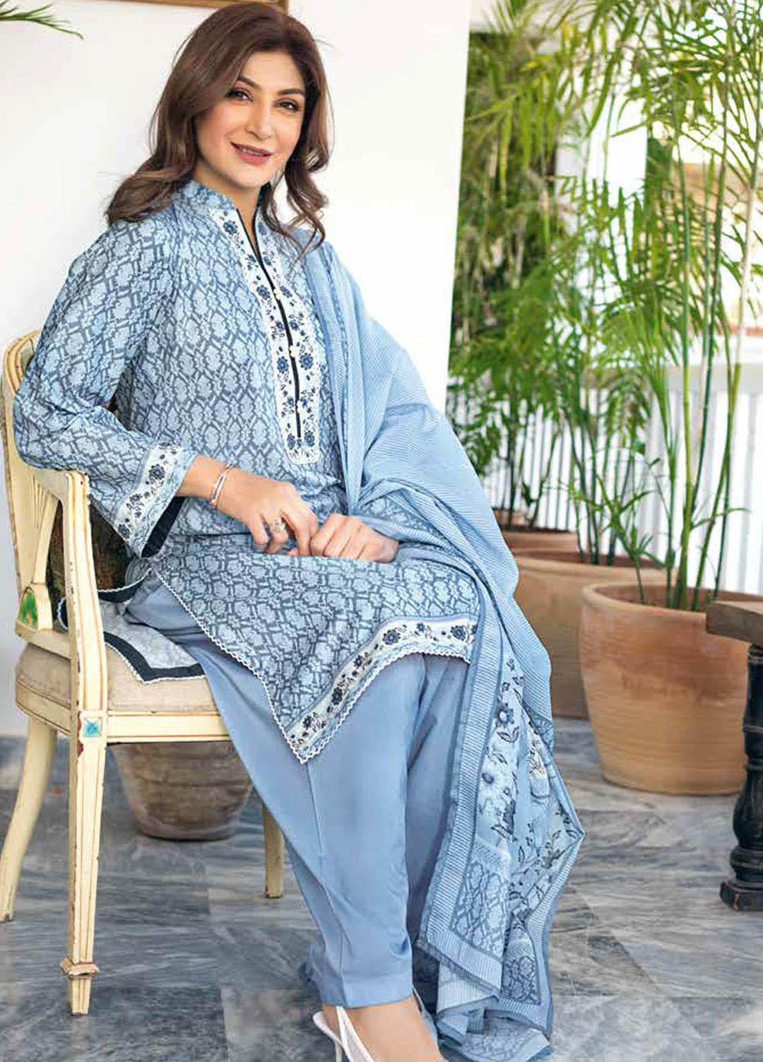 Gul Ahmed Printed Lawn Suits Unstitched 3 Piece GA21M CL-1099 B - Summer Collection