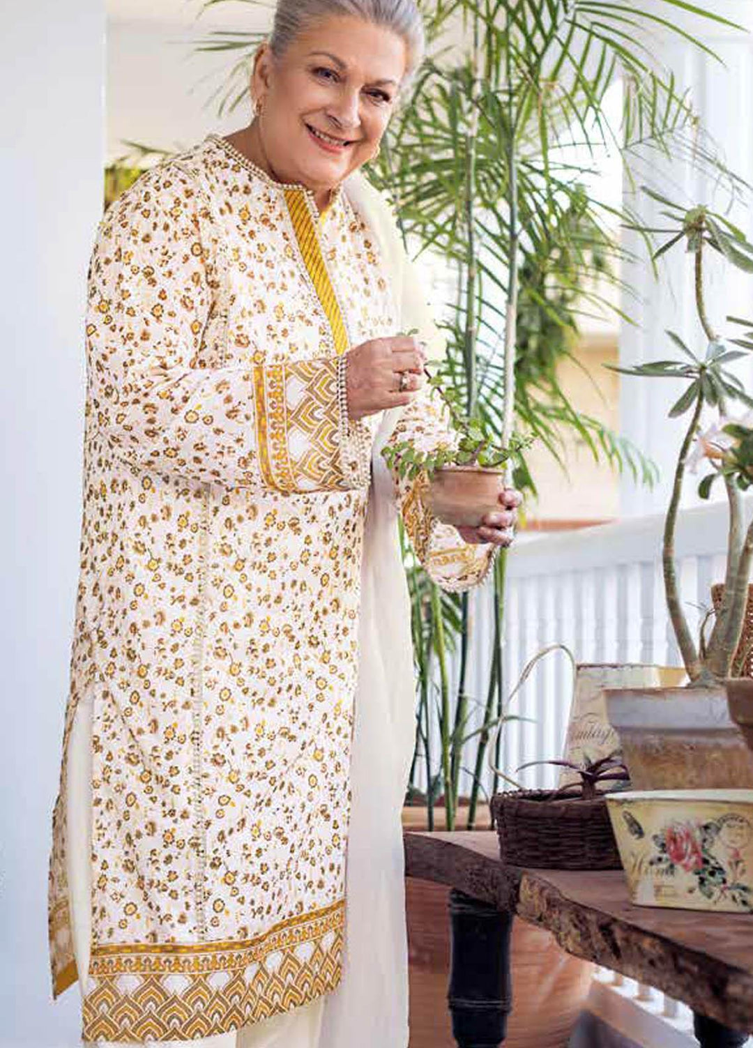 Gul Ahmed Printed Lawn Unstitched Kurties GA21M SL-914 A - Summer Collection