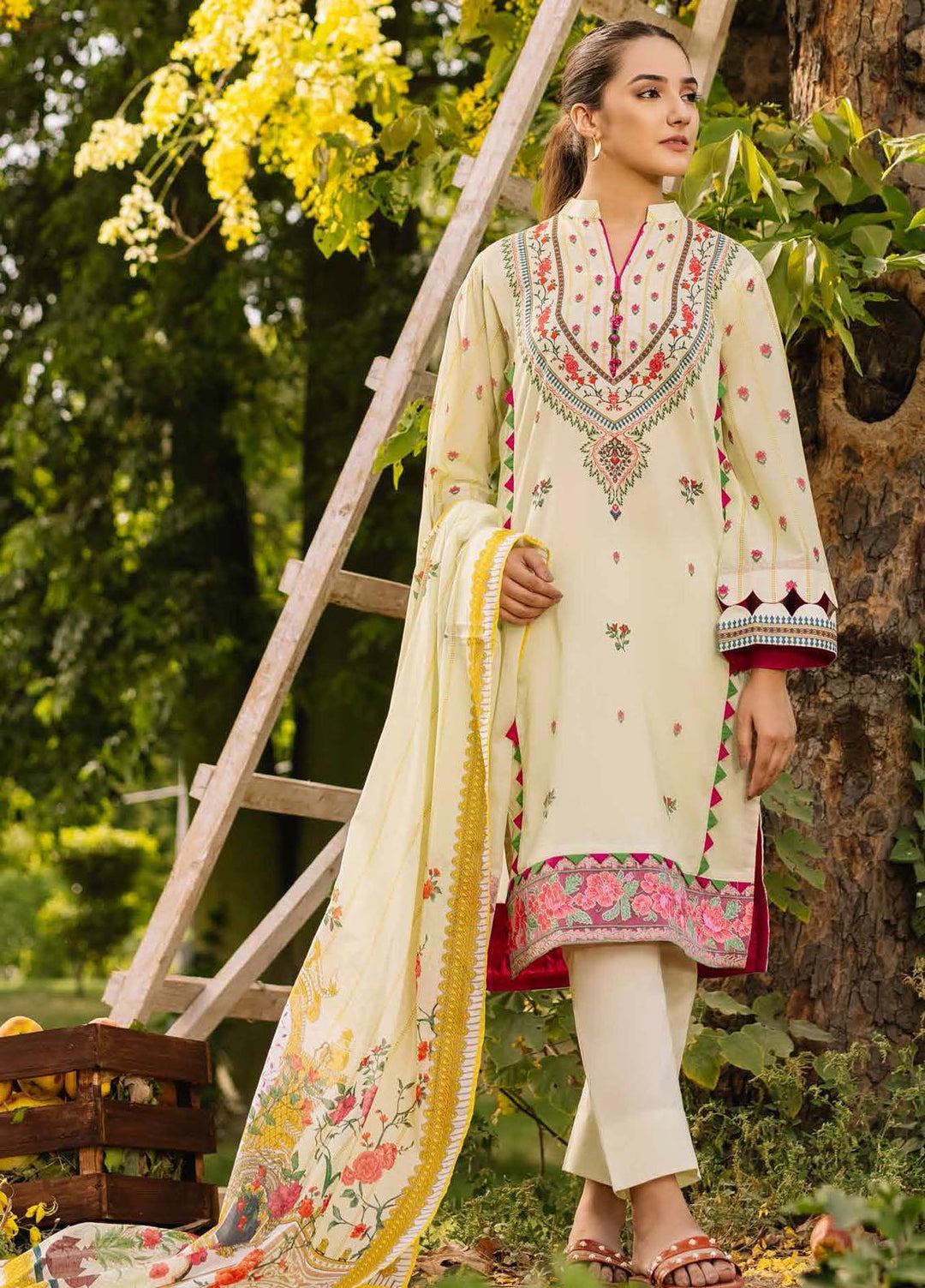 Gul Ahmed Embroidered Cambric Suits Unstitched 3 Piece GA21PF CBE12002 - Winter Collection