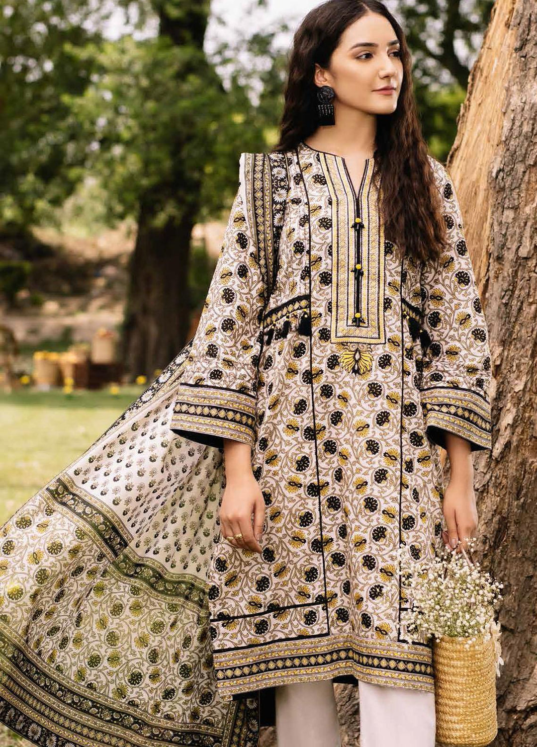 Gul Ahmed Embroidered Cambric Suits Unstitched 3 Piece GA21PF CBE12003 - Winter Collection