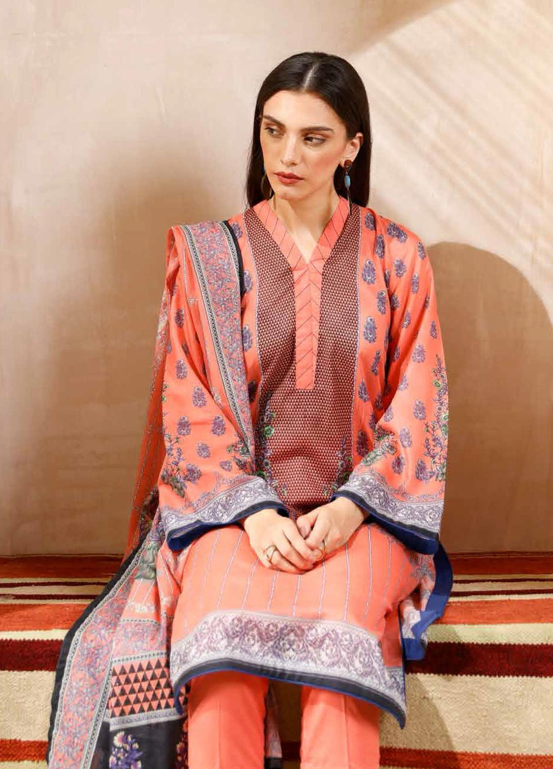 Gul Ahmed Printed Lawn Suits Unstitched 3 Piece GA21PF CL12514B - Summer Collection