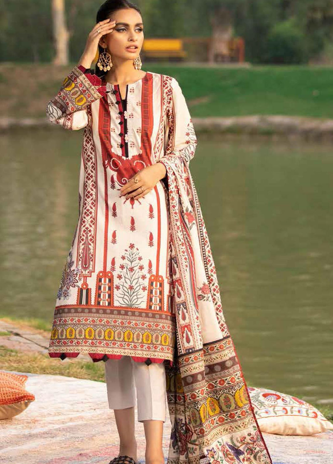 Gul Ahmed Printed Cambric Suits Unstitched 2 Piece GA21PF TCN12016A - Winter Collection