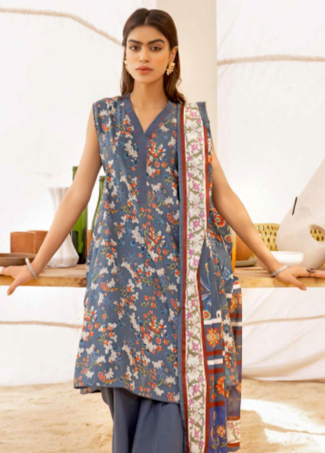 Gul Ahmed Printed Cambric Suits Unstitched 3 Piece GA23PF CBN-32023 - Summer Collection