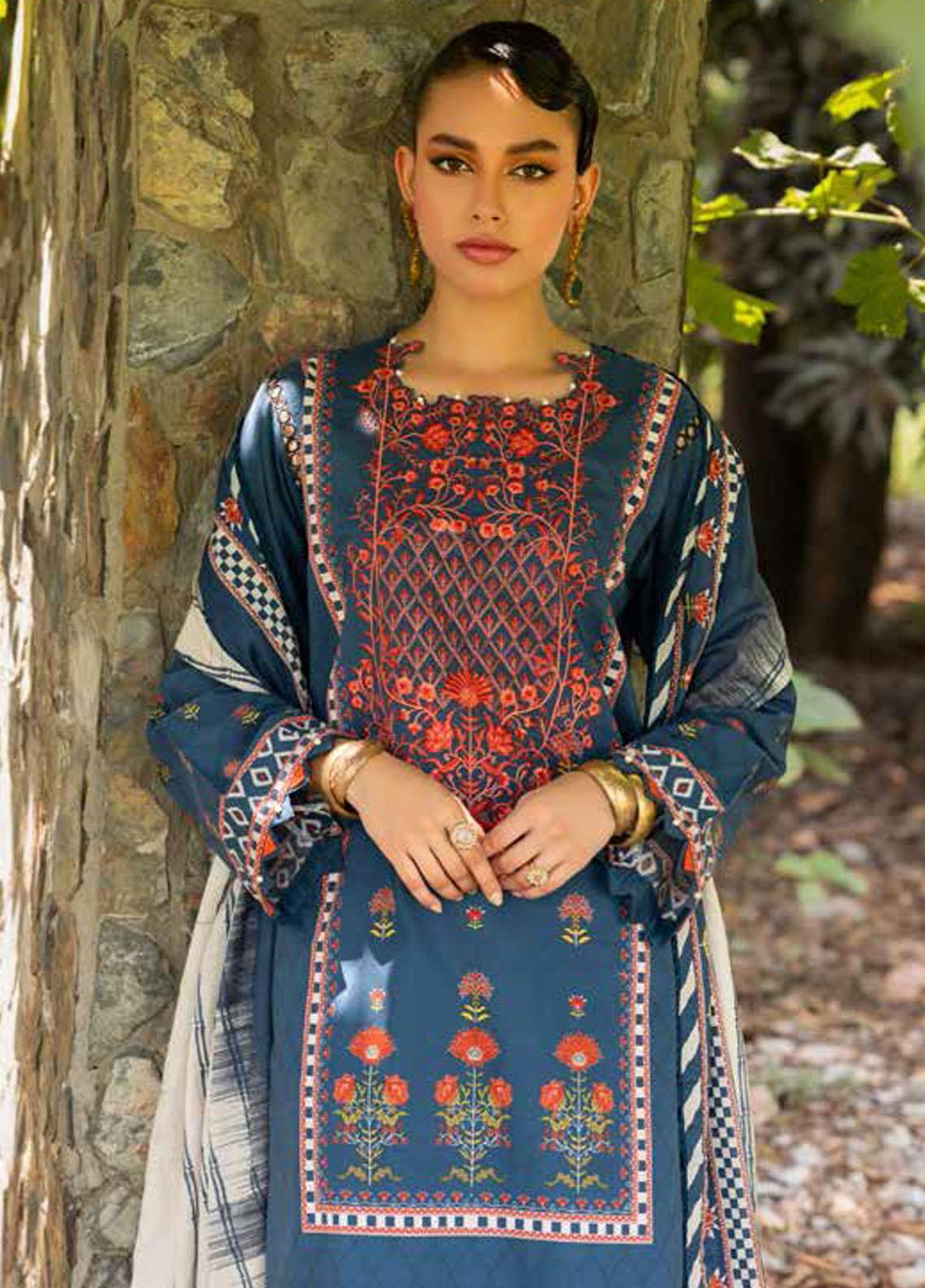 Gul Ahmed Embroidered Cambric Suits Unstitched 2 Piece GA23PF TCE-32002 - Summer Collection