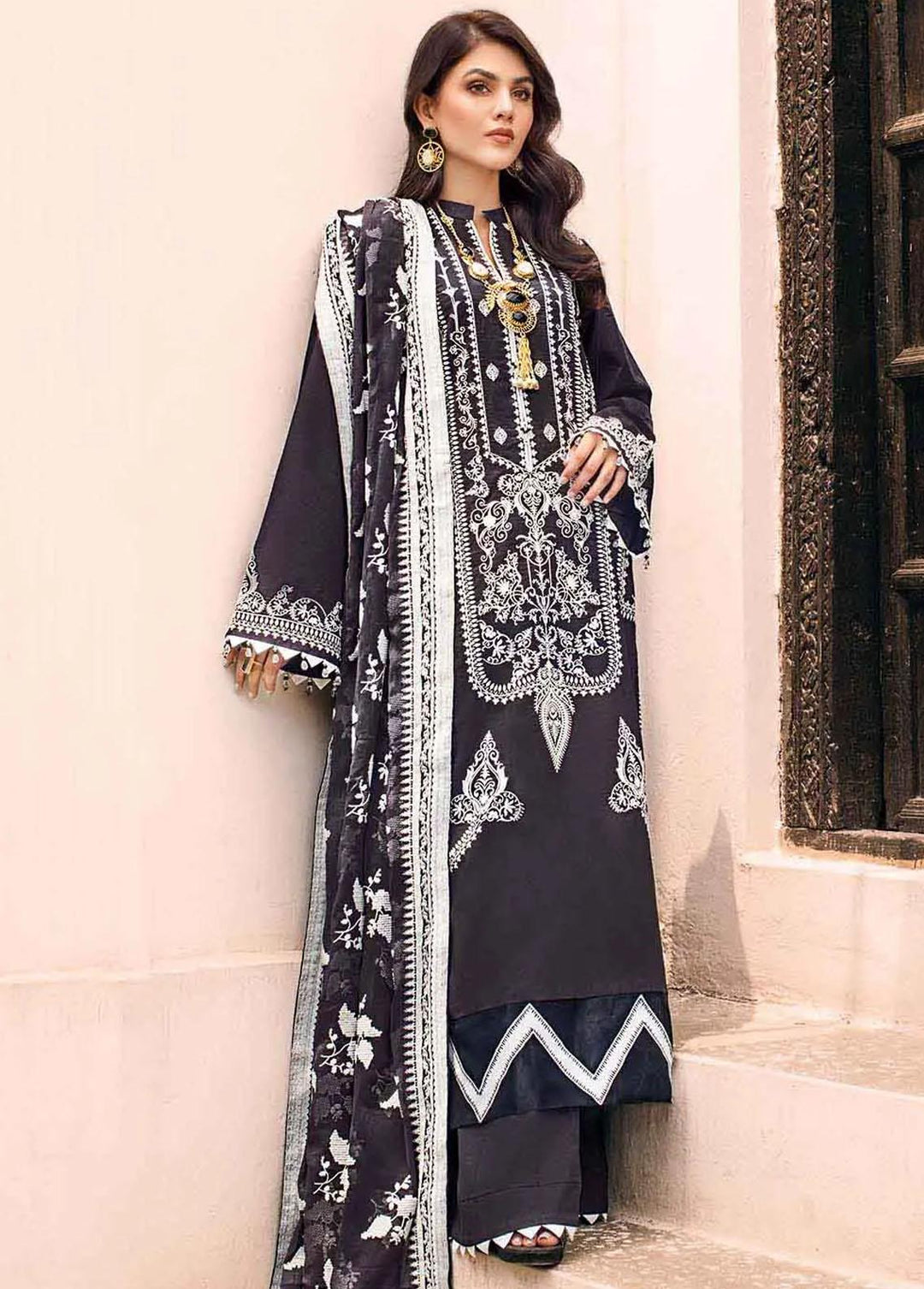 Gul Ahmed Embroidered Lawn Suits Unstitched 3 Piece GA22FS PM-12010 - Summer Collection